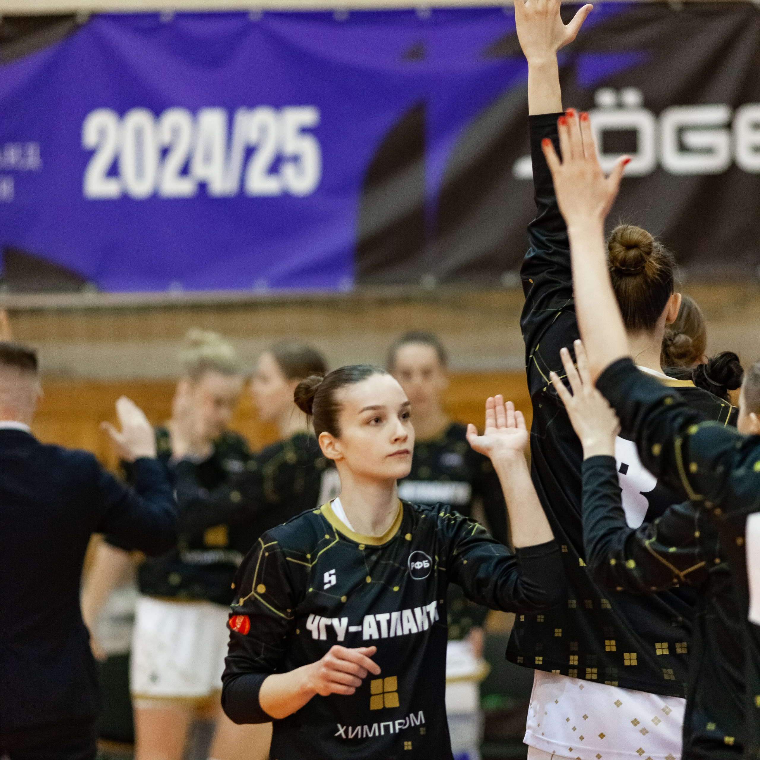 ЧГУ-Атланта — Металлург 3 игра. Фотография