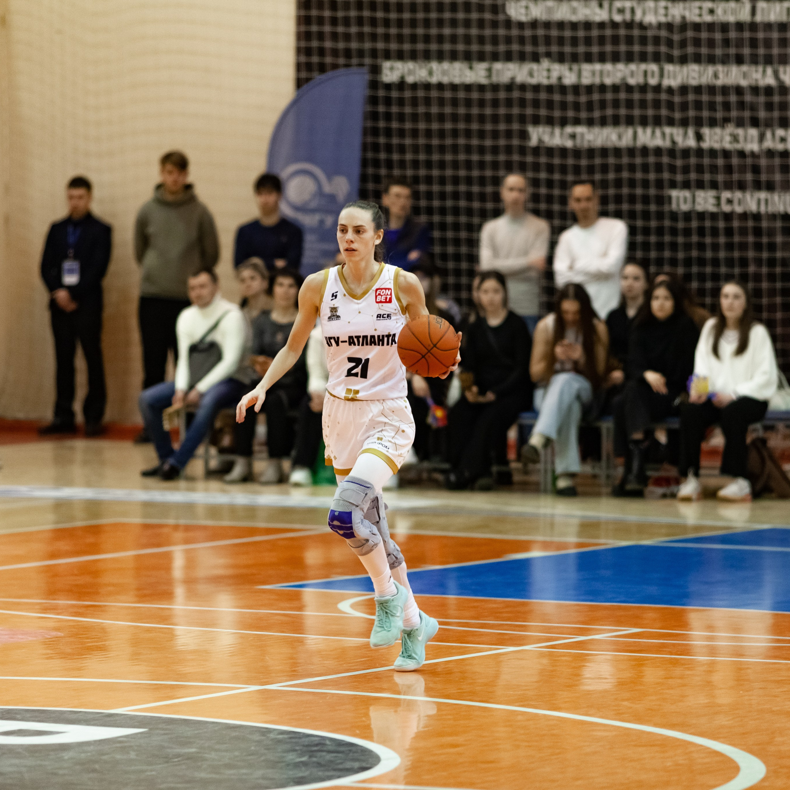 ЧГУ-Атланта — Металлург 3 игра. Фотография