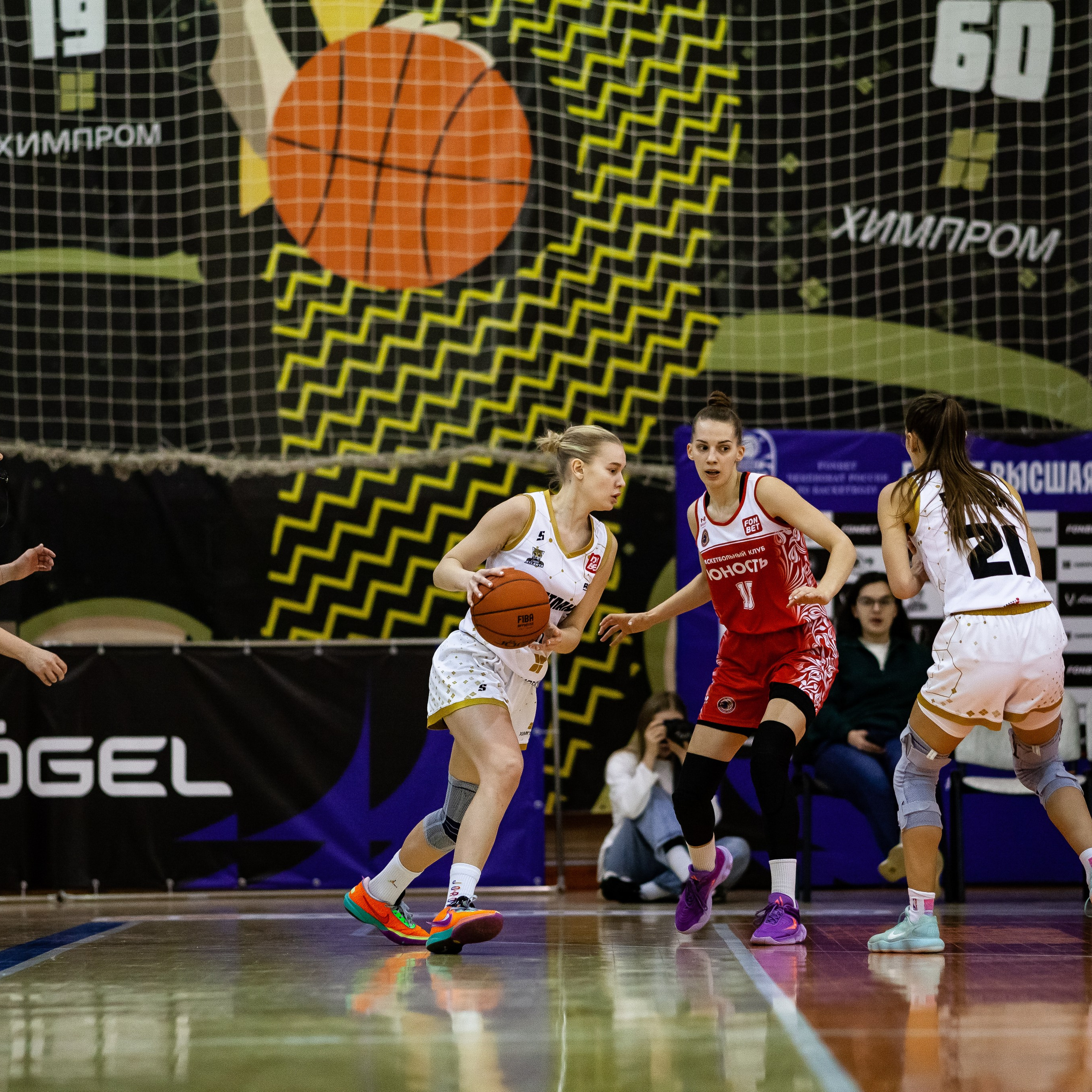 ЧГУ-Атланта — Юность 1 игра. Фотография