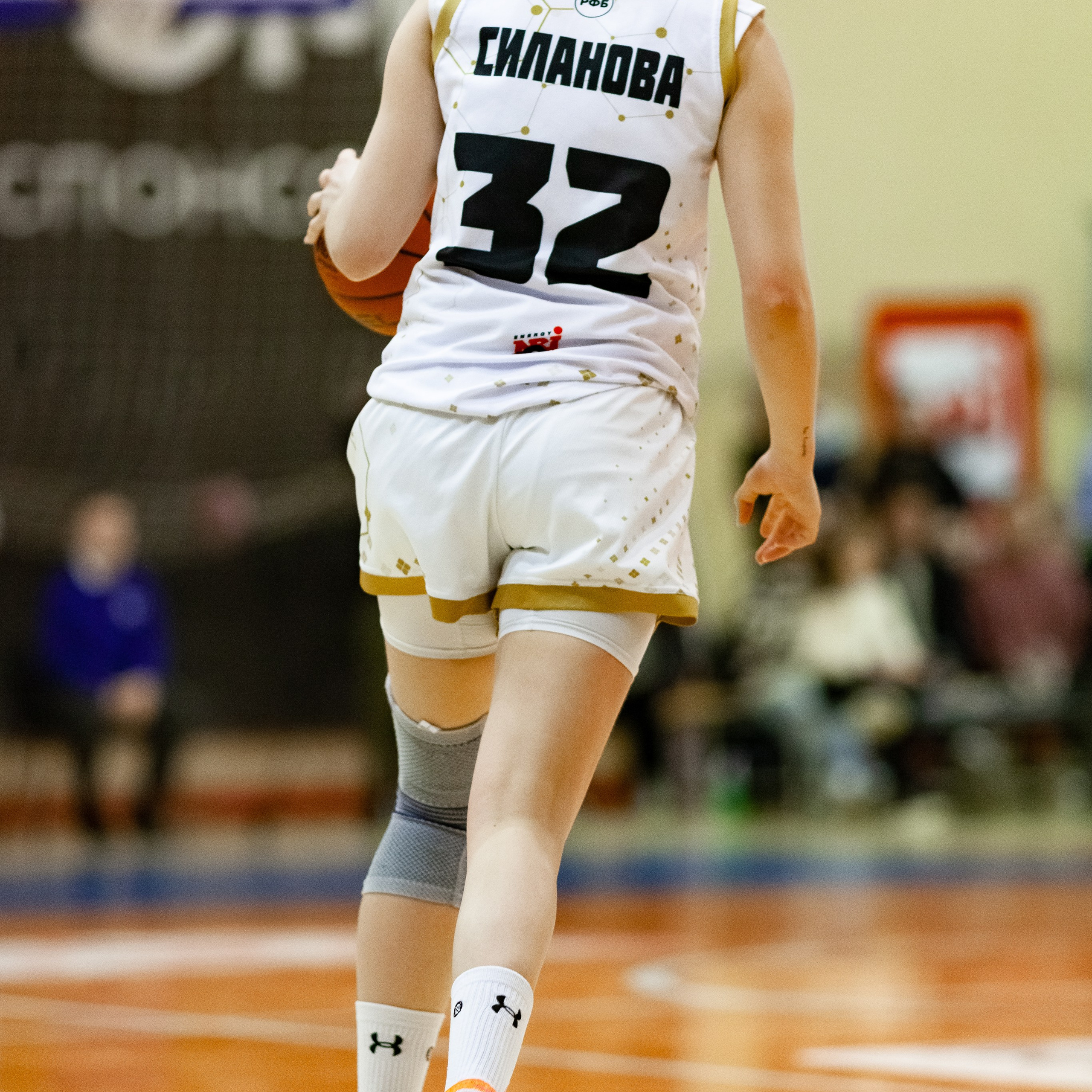 ЧГУ-Атланта — Металлург 3 игра. Фотография