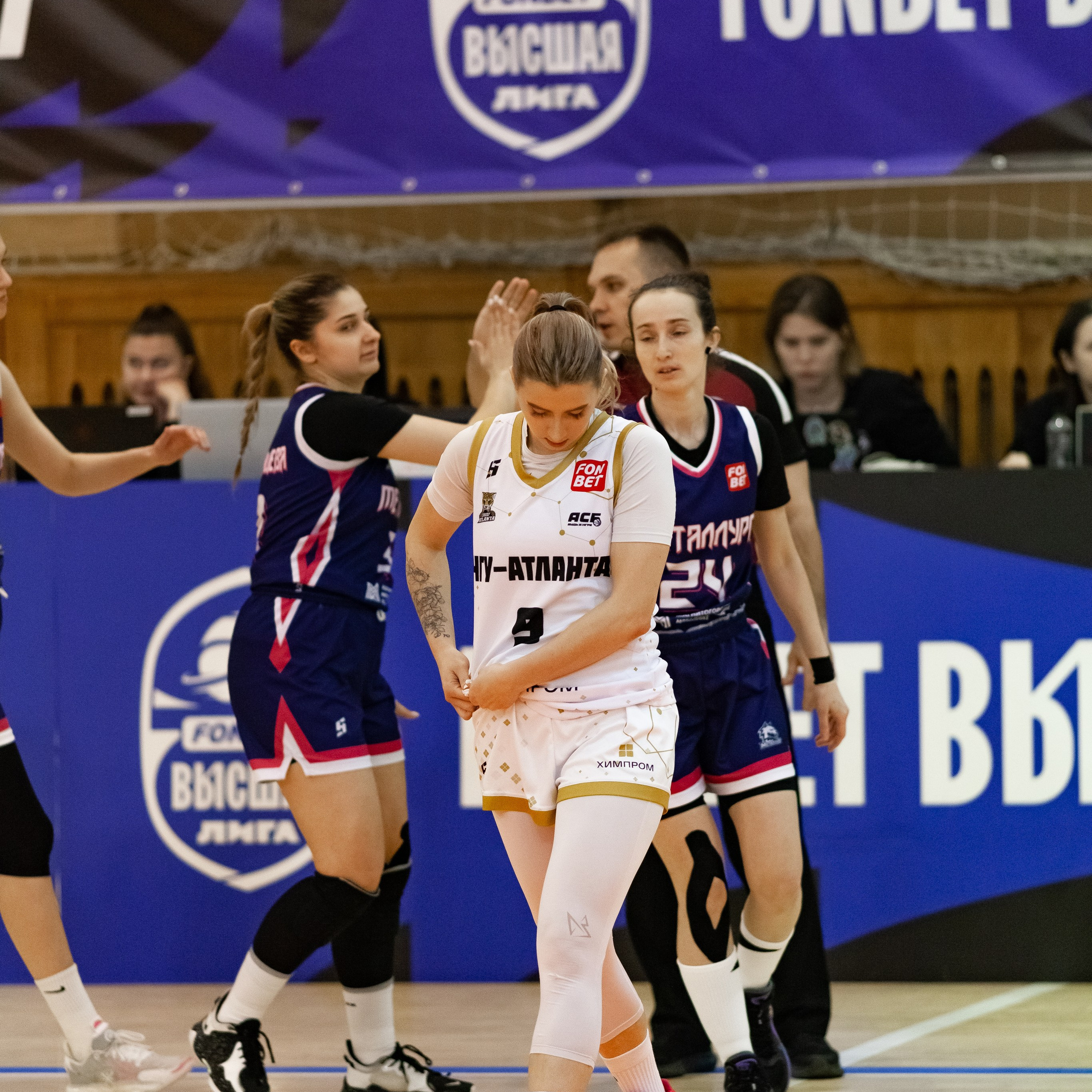 ЧГУ-Атланта — Металлург 3 игра. Фотография