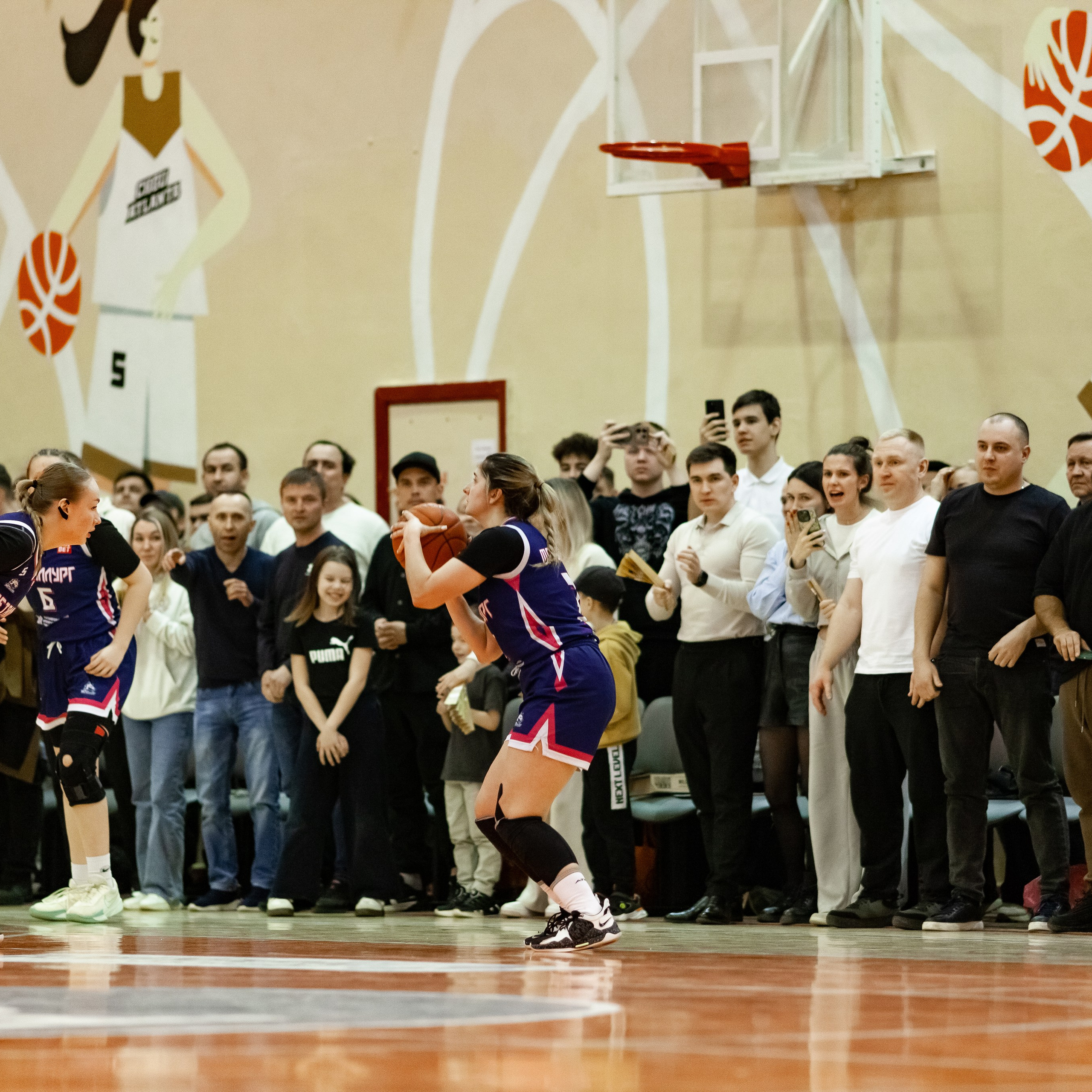 ЧГУ-Атланта — Металлург 3 игра. Фотография