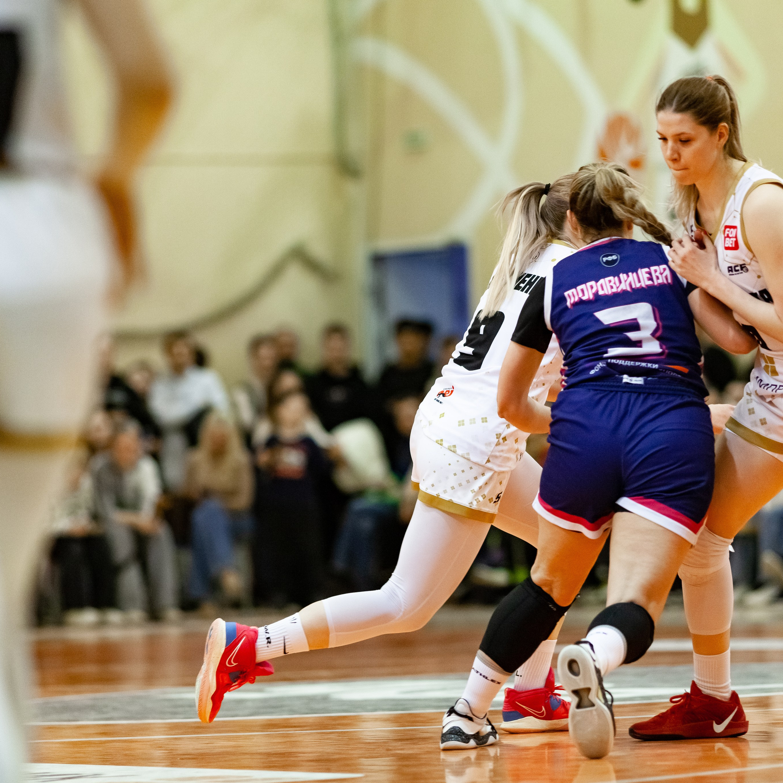 ЧГУ-Атланта — Металлург 3 игра. Фотография