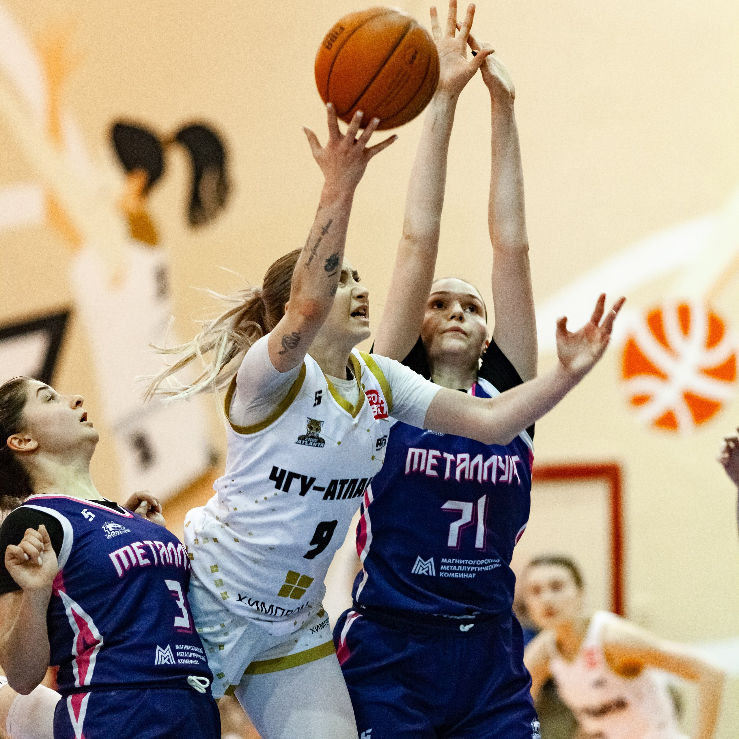 ЧГУ-Атланта — Металлург 3 игра. Фотография