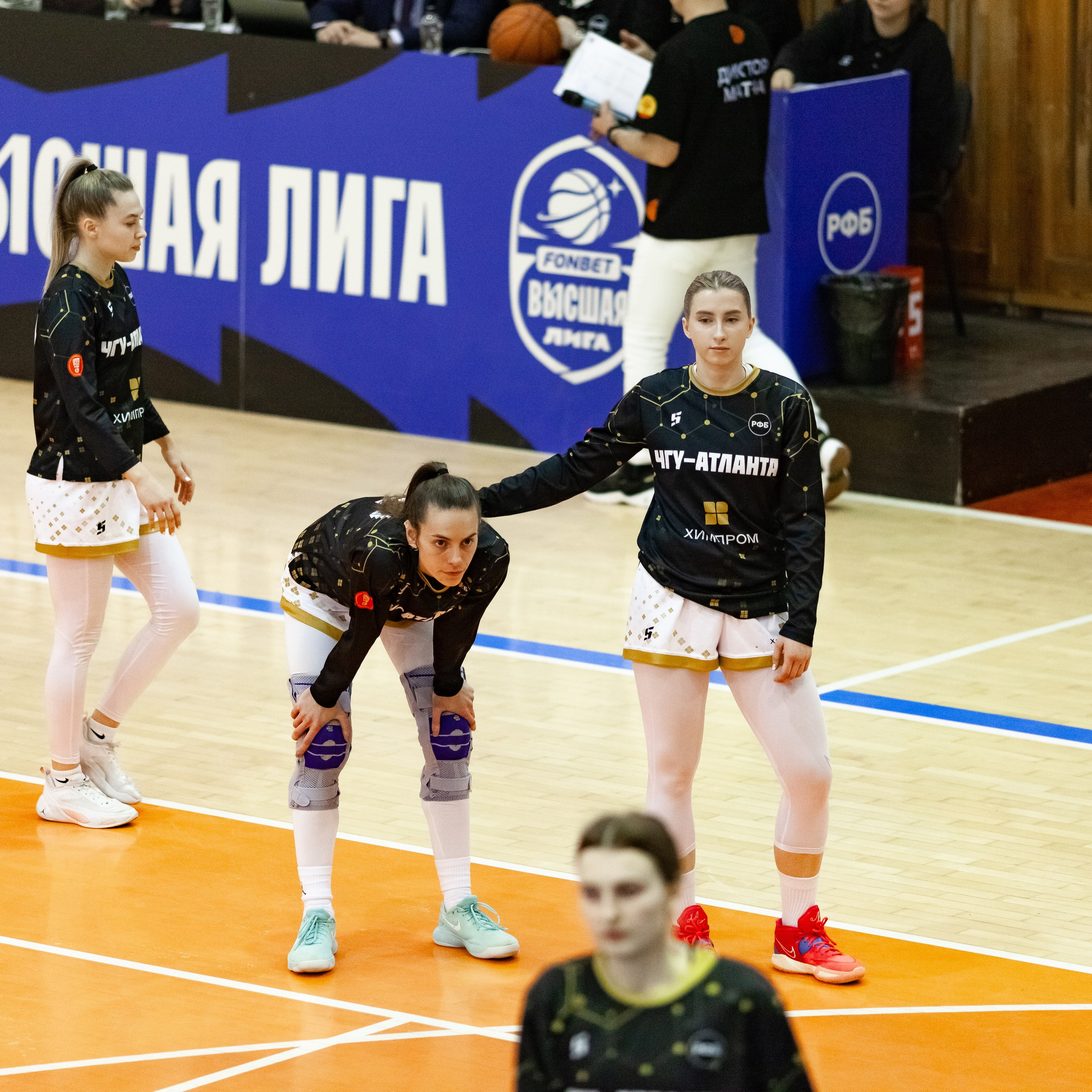 ЧГУ-Атланта — Металлург 3 игра. Фотография