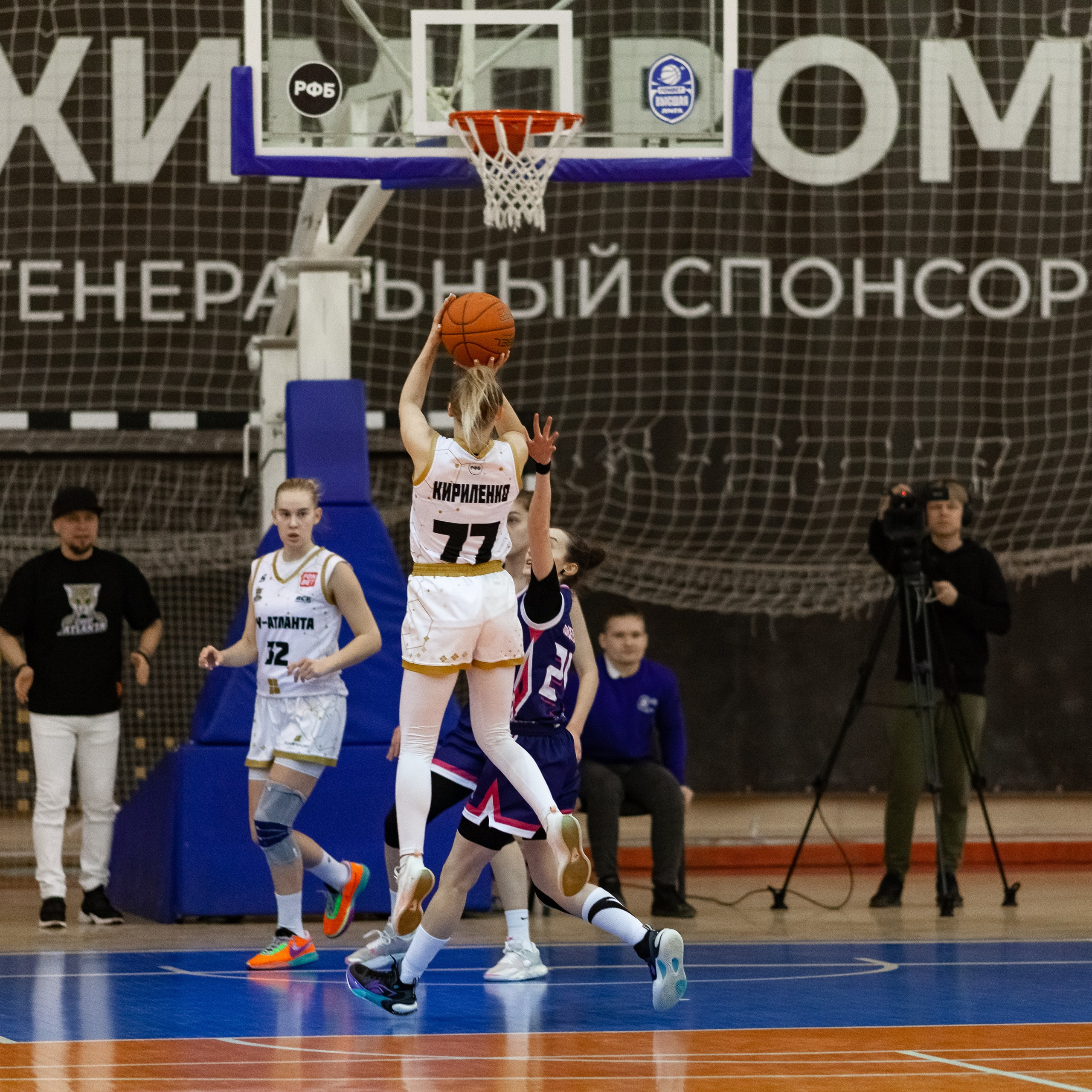 ЧГУ-Атланта — Металлург 3 игра. Фотография