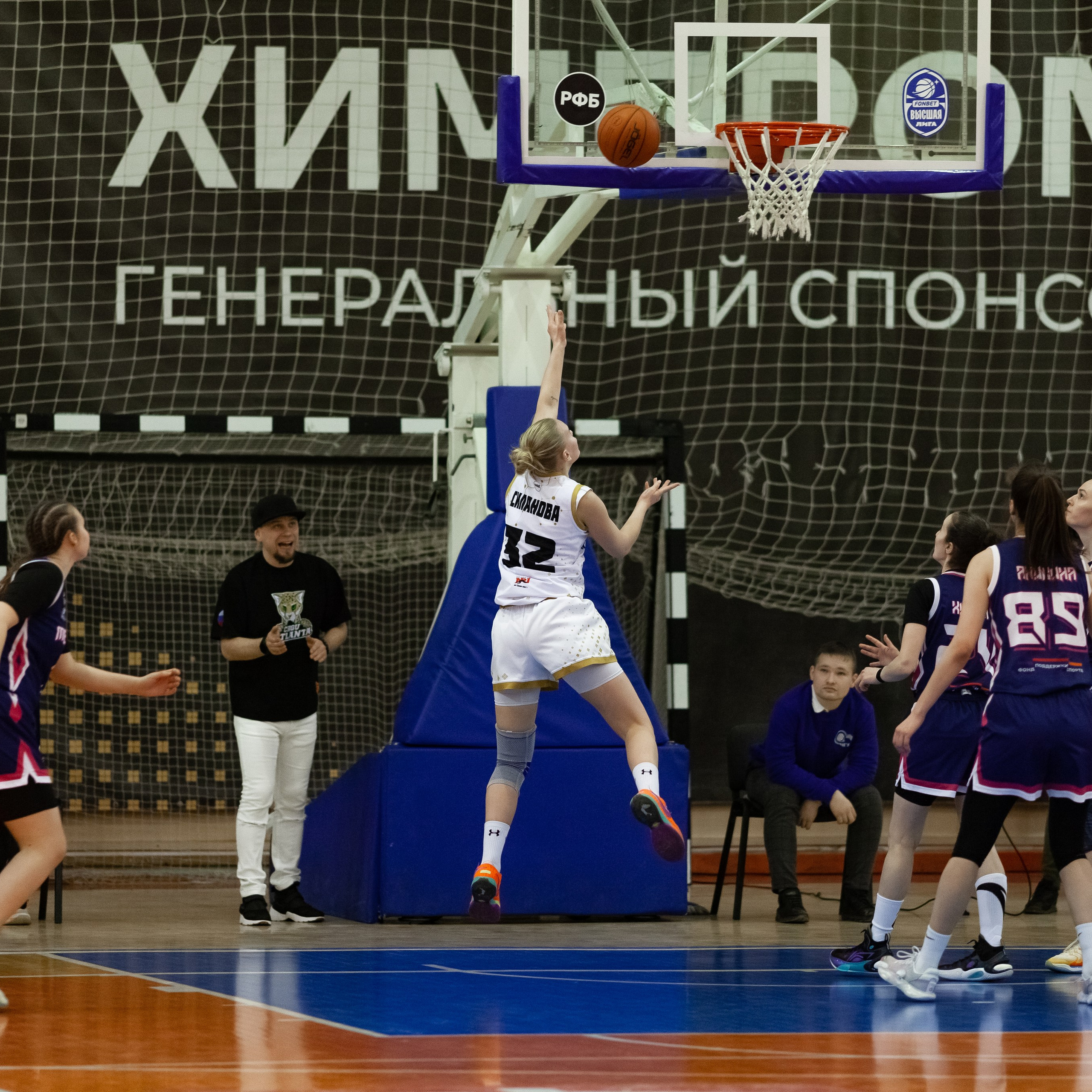 ЧГУ-Атланта — Металлург 3 игра. Фотография