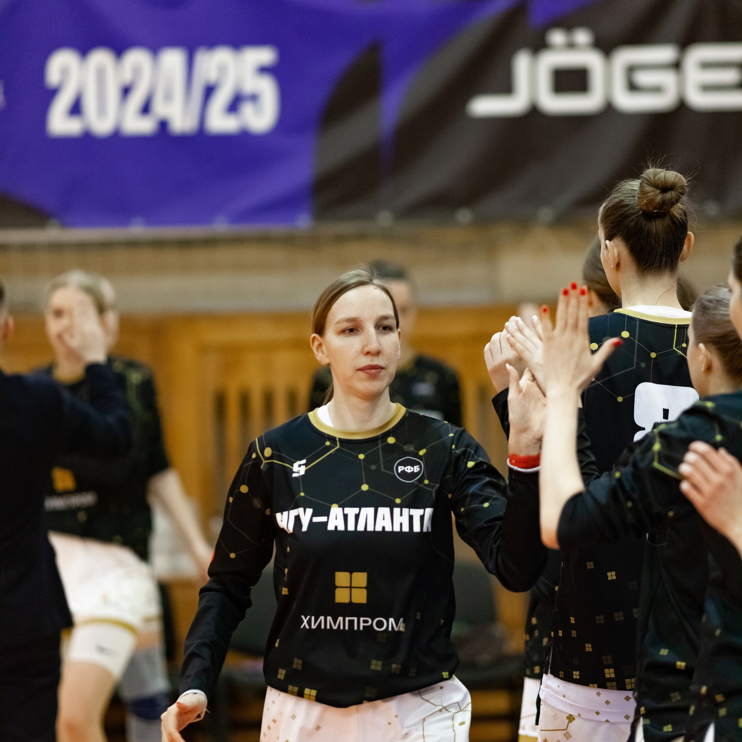 ЧГУ-Атланта — Металлург 3 игра. Фотография