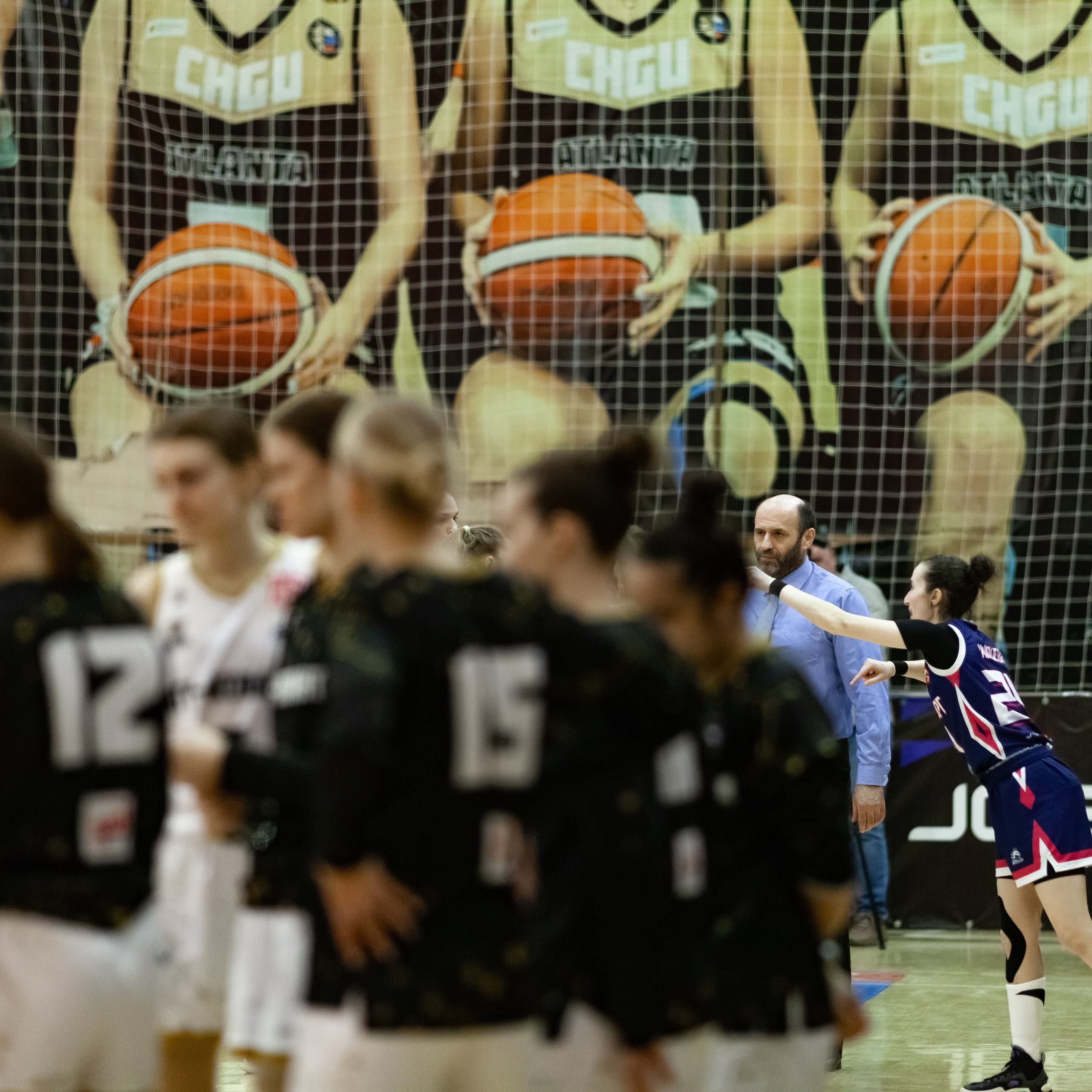 ЧГУ-Атланта — Металлург 3 игра. Фотография