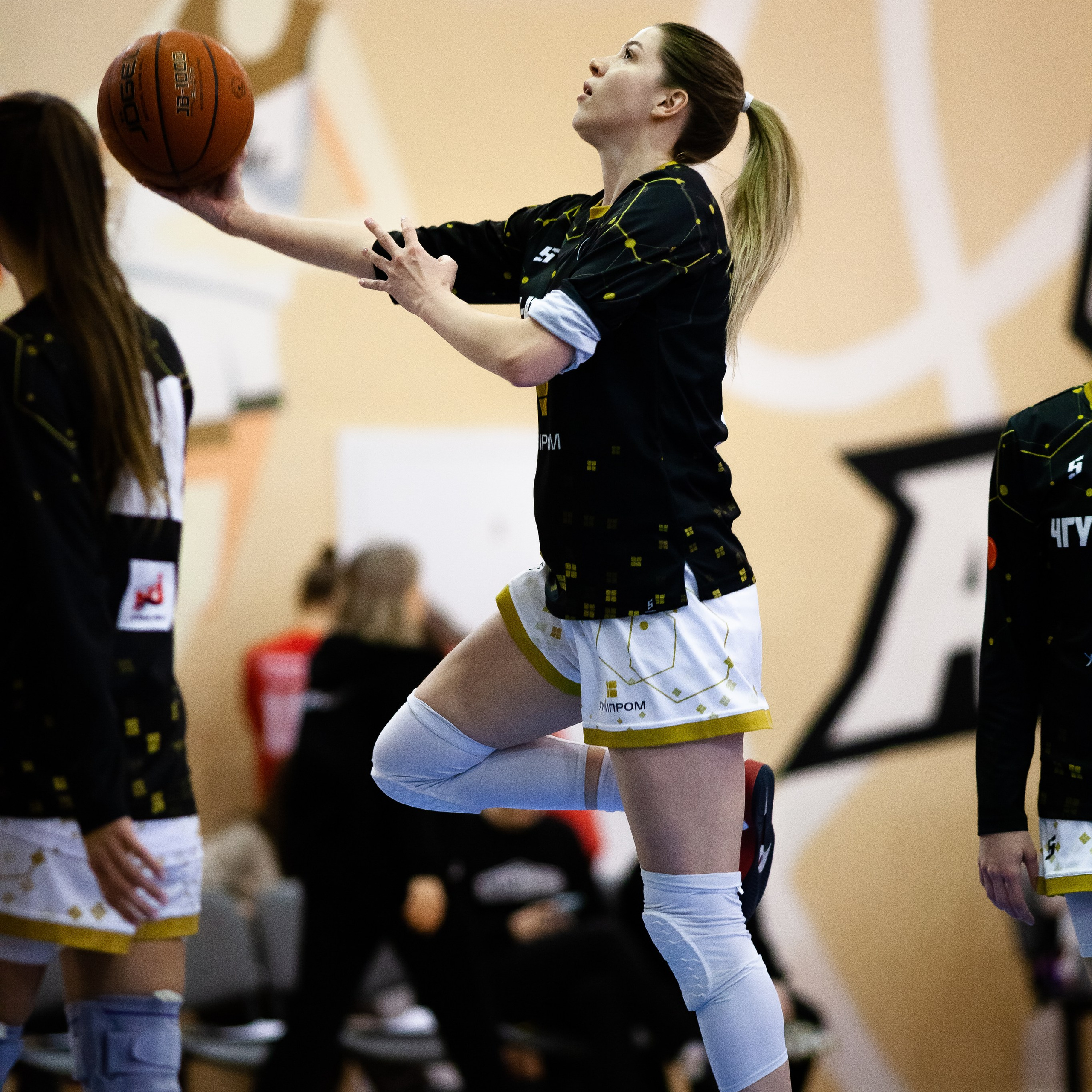 ЧГУ-Атланта — Юность 1 игра. Фотография