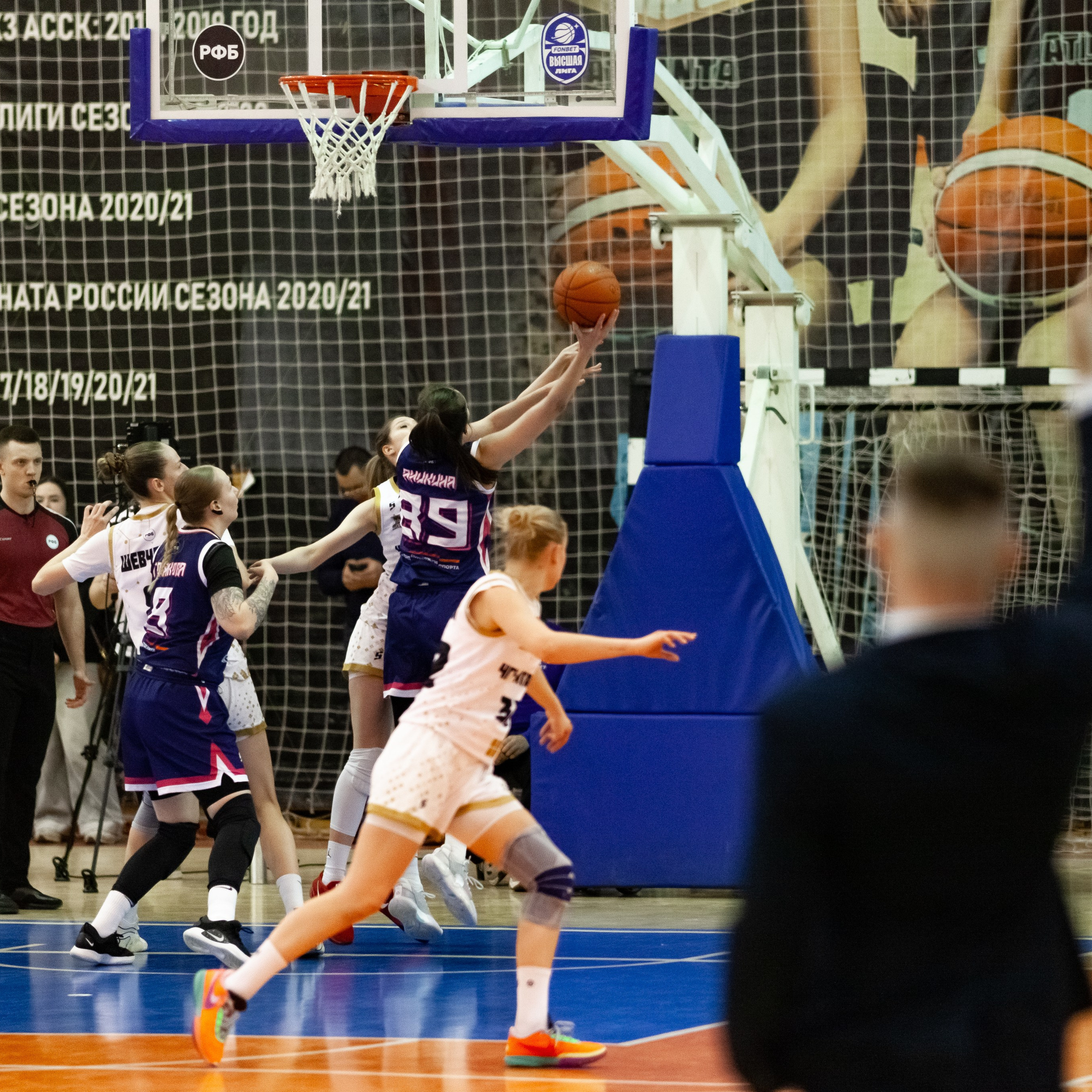 ЧГУ-Атланта — Металлург 3 игра. Фотография