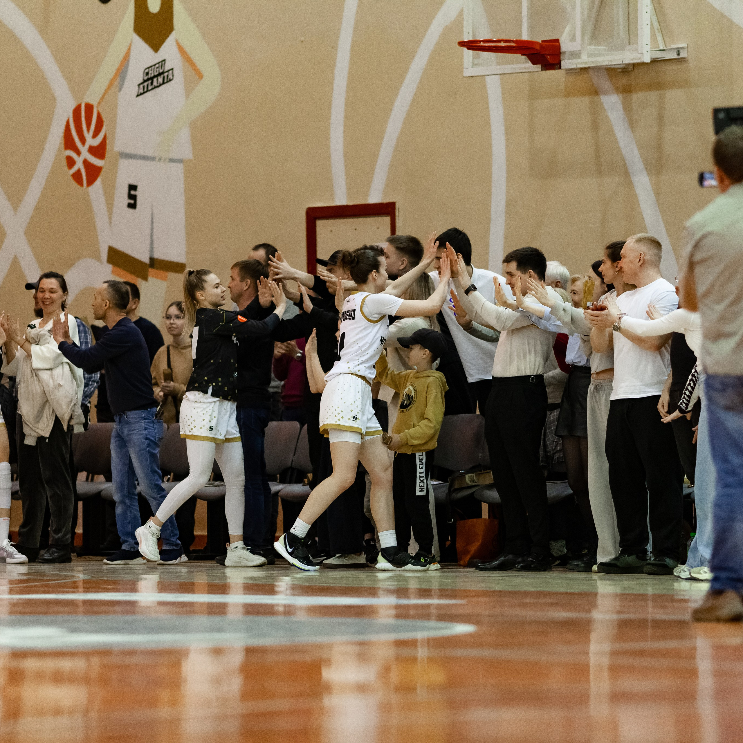 ЧГУ-Атланта — Металлург 3 игра. Фотография