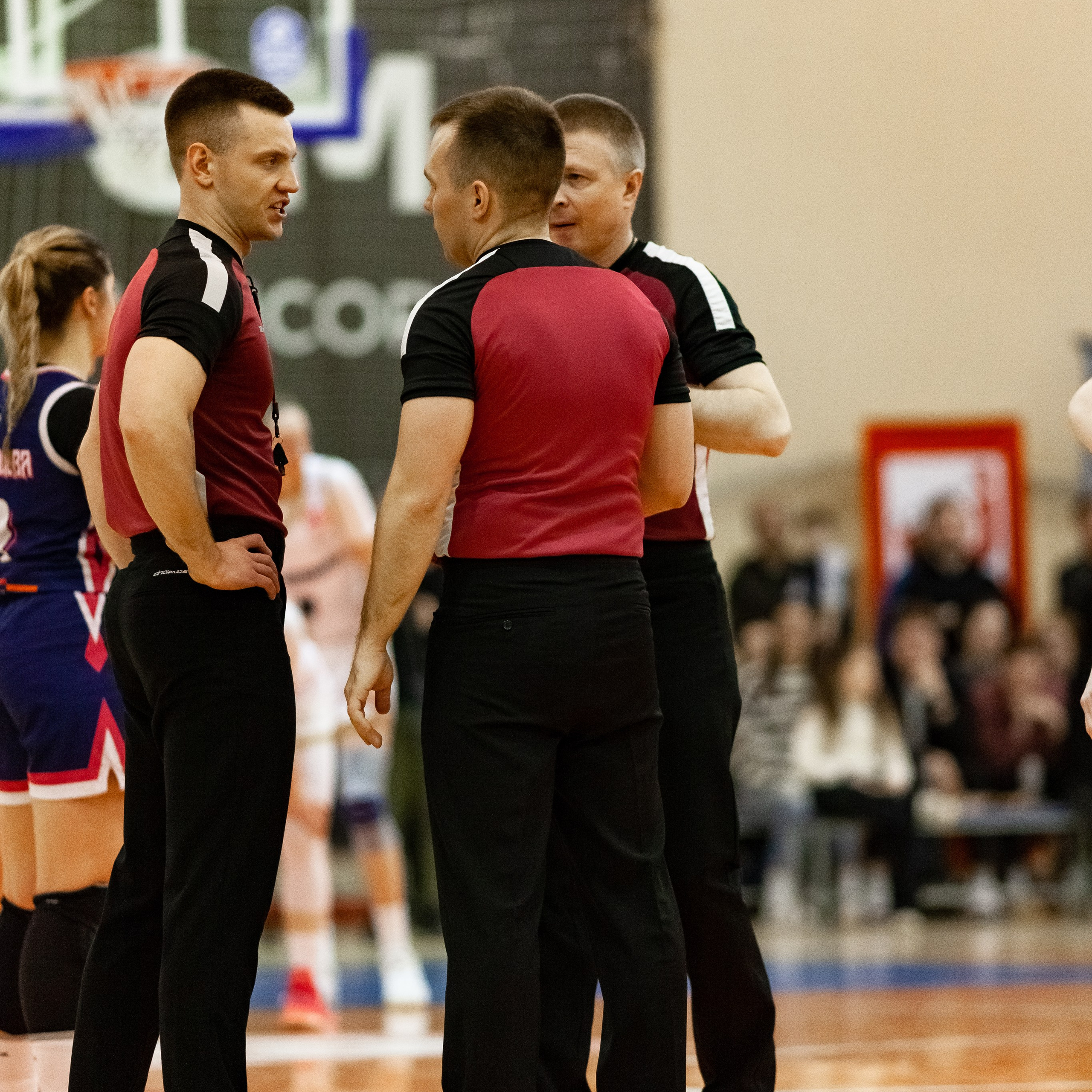 ЧГУ-Атланта — Металлург 3 игра. Фотография