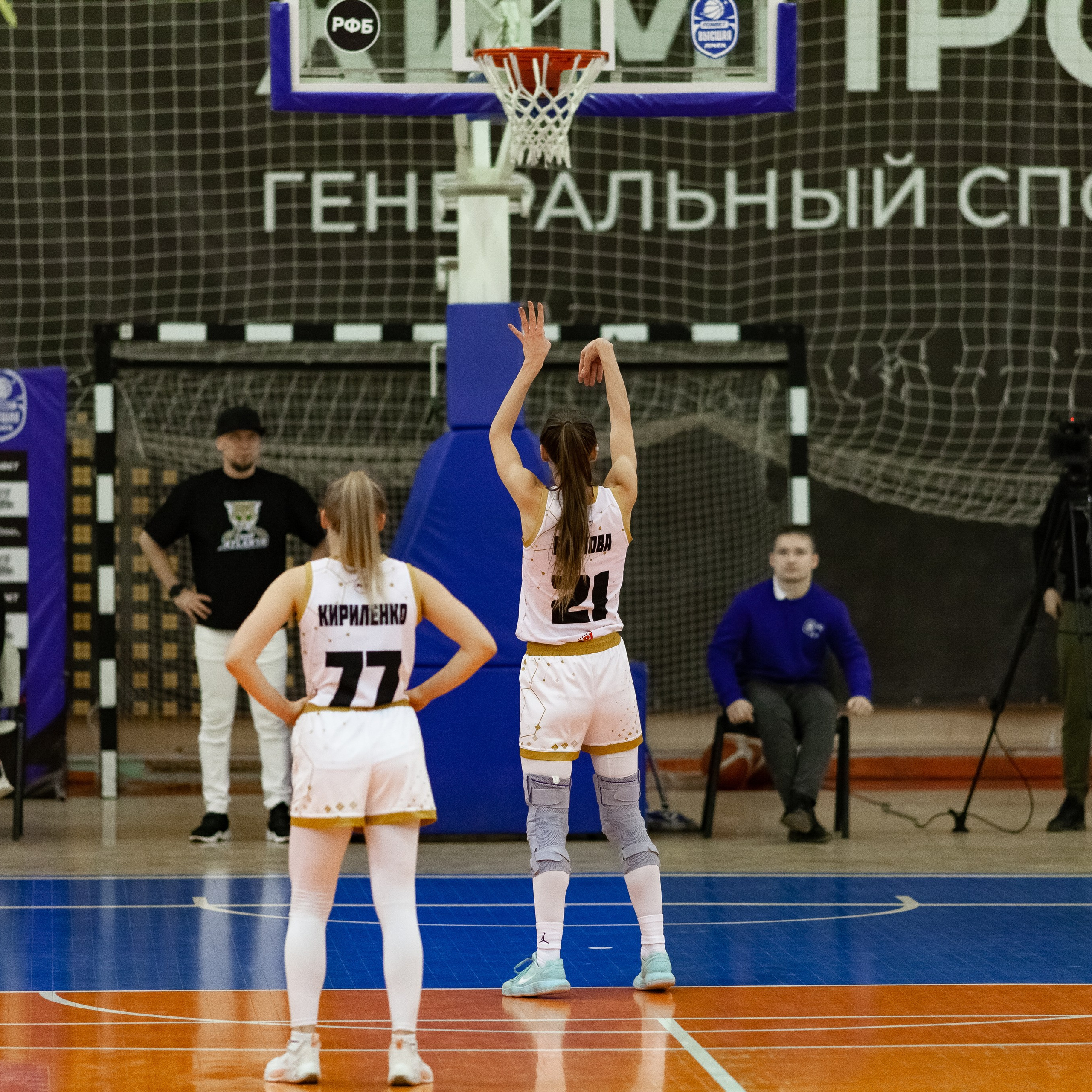 ЧГУ-Атланта — Металлург 3 игра. Фотография