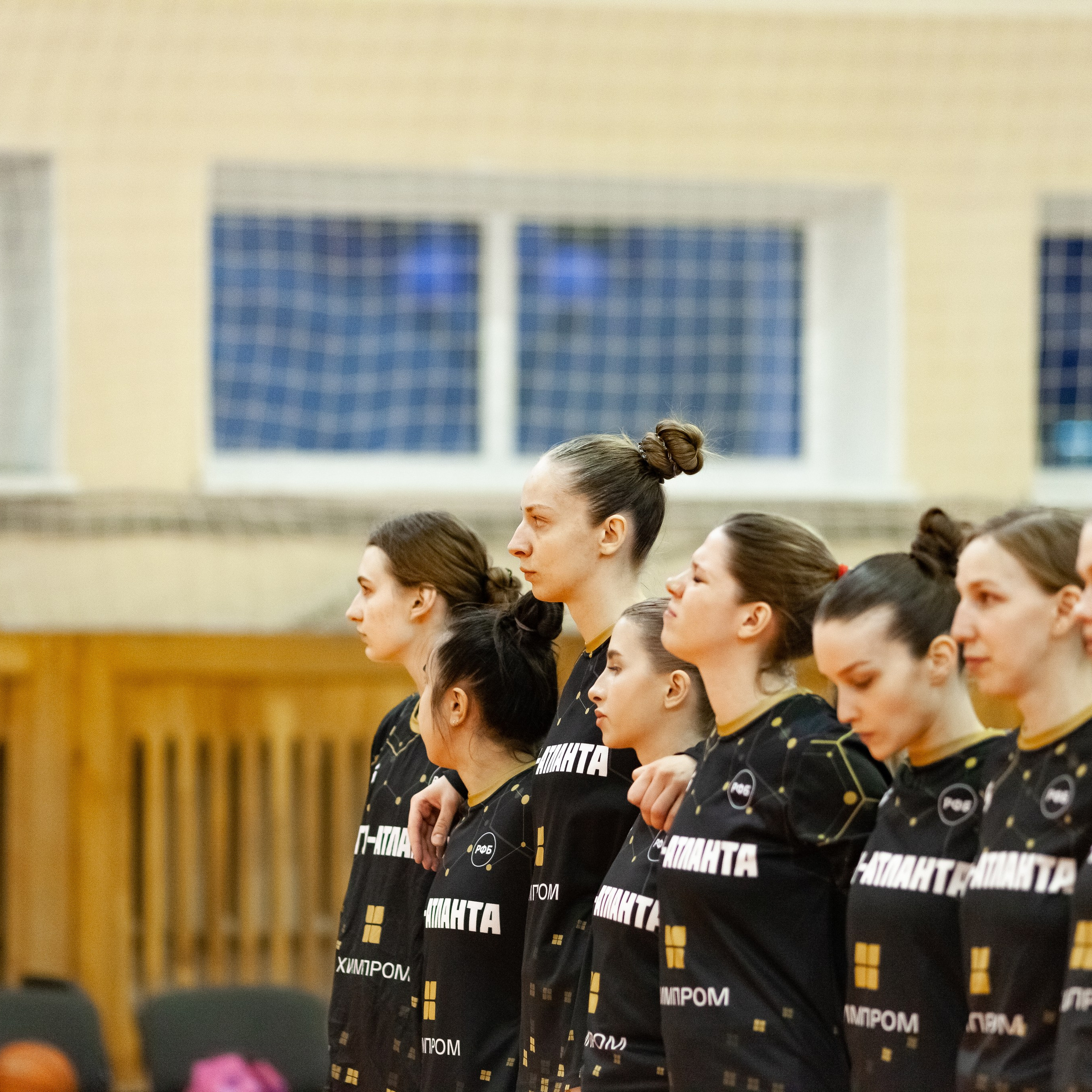 ЧГУ-Атланта — Металлург 3 игра. Фотография