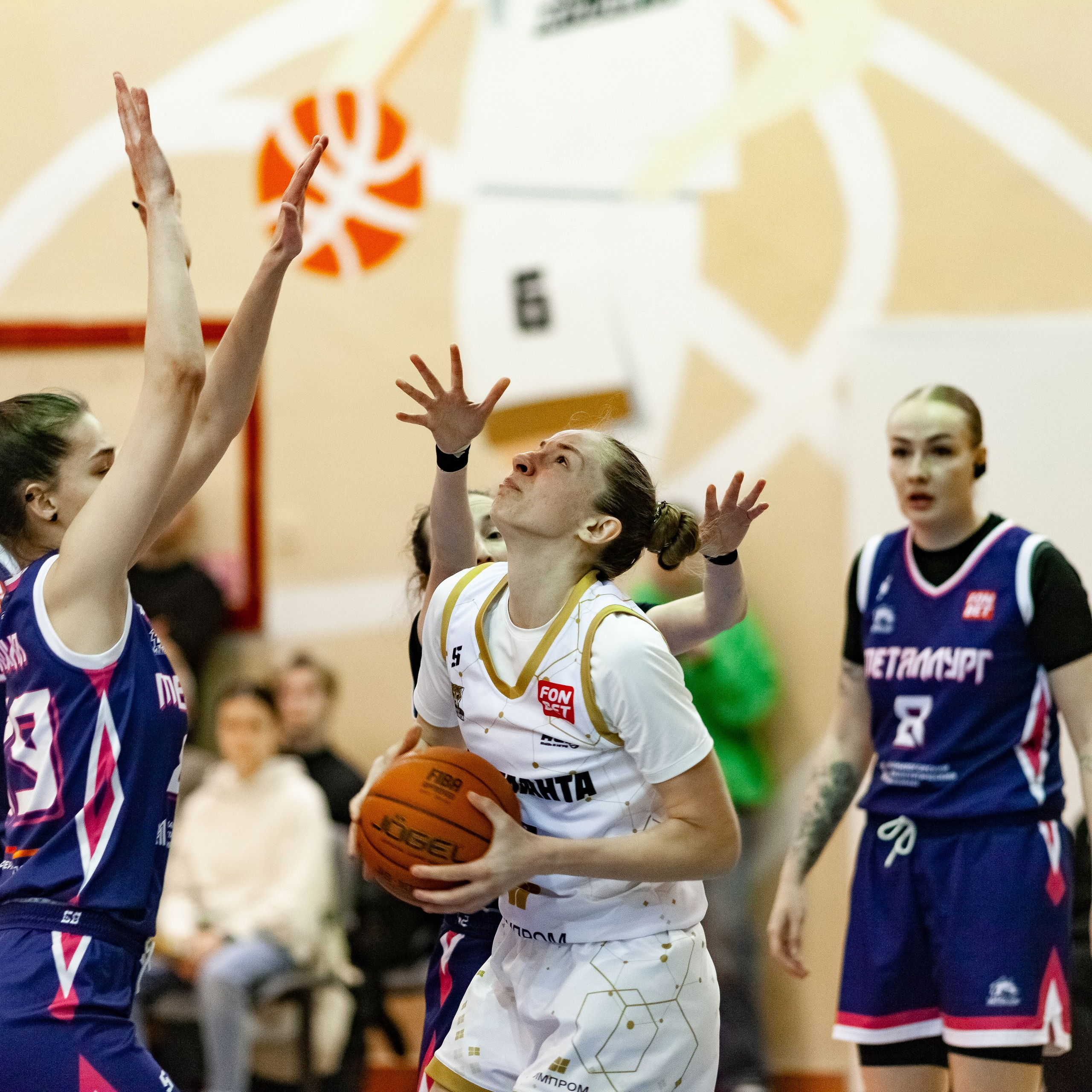 ЧГУ-Атланта — Металлург 3 игра. Фотография