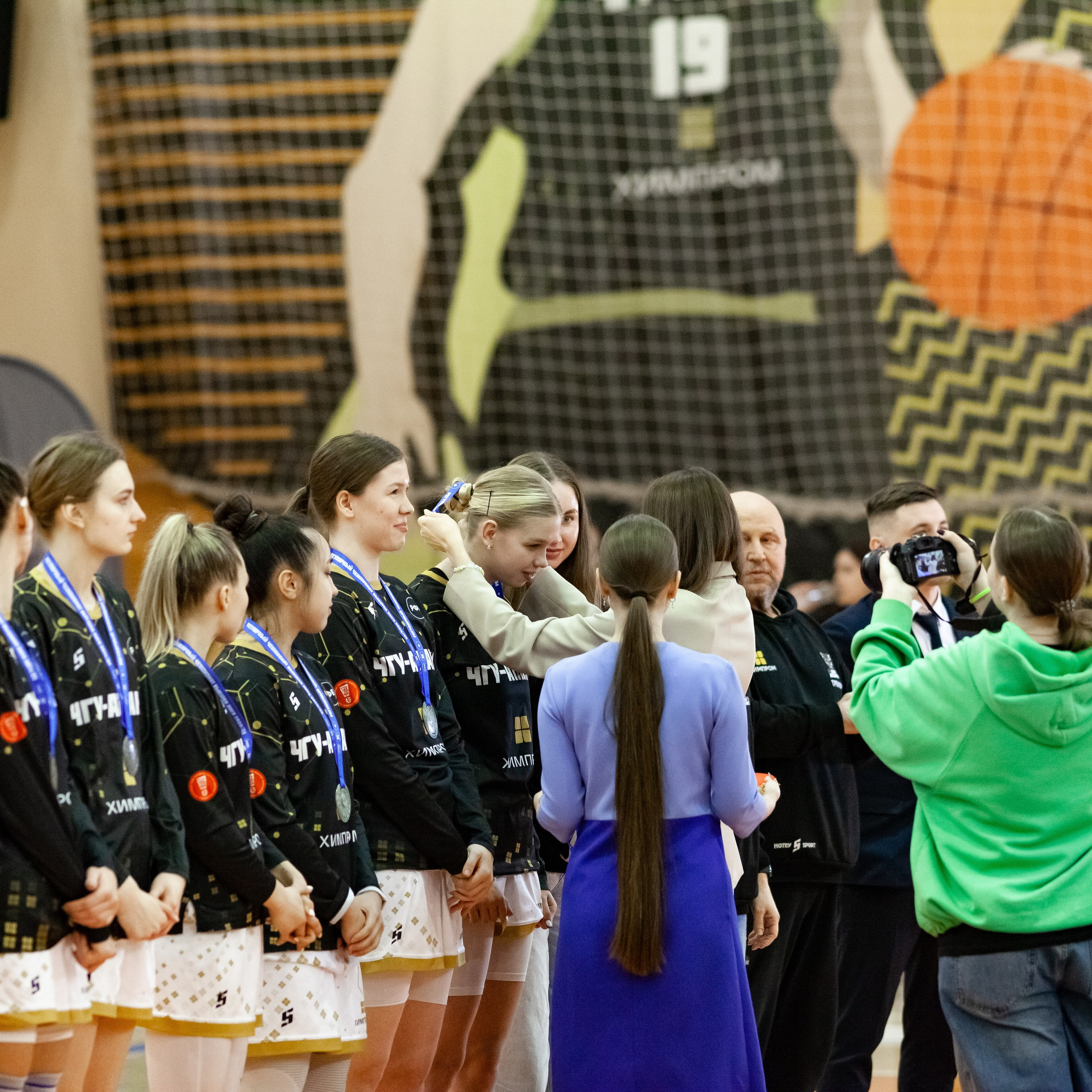 ЧГУ-Атланта — Металлург 3 игра. Фотография