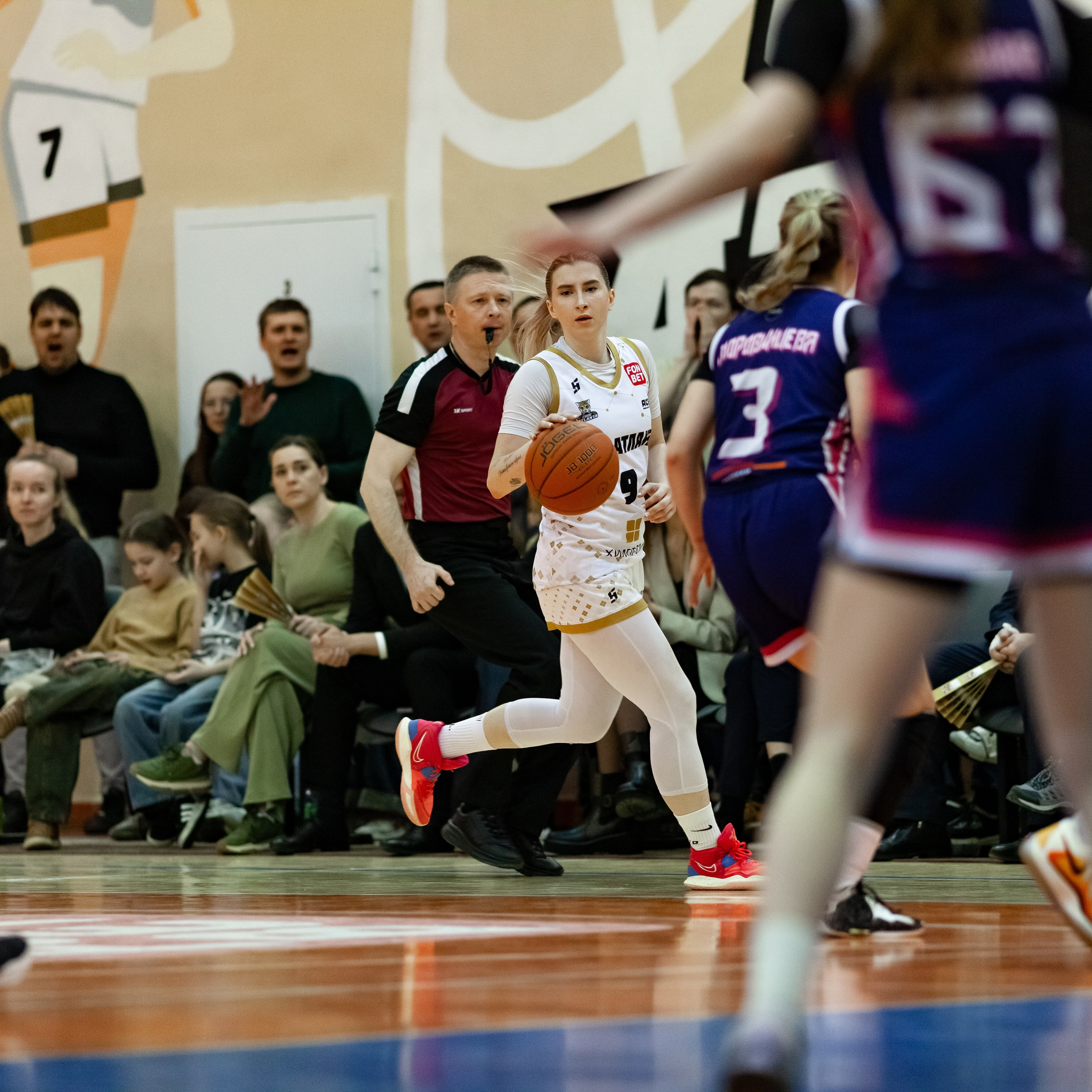 ЧГУ-Атланта — Металлург 3 игра. Фотография