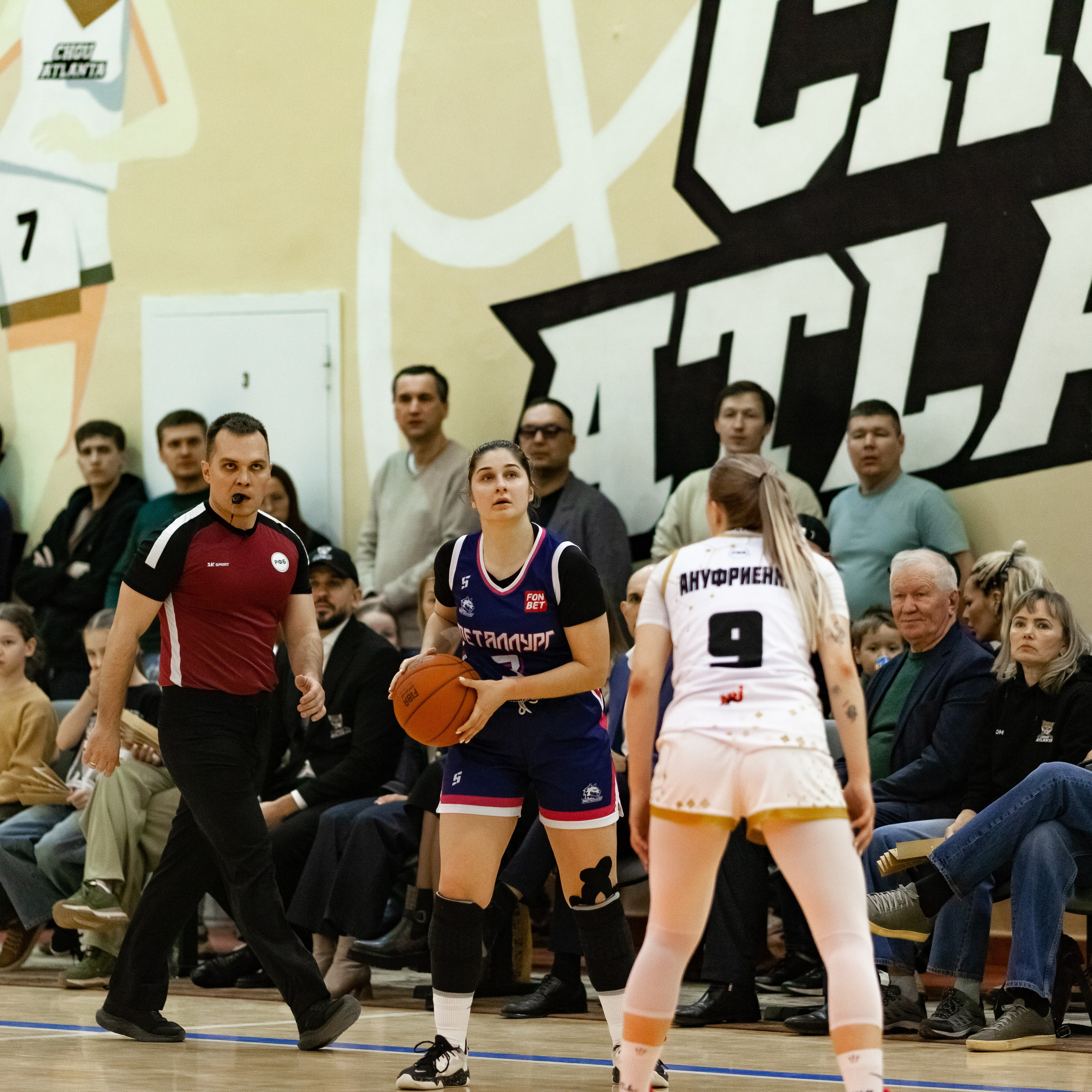 ЧГУ-Атланта — Металлург 3 игра. Фотография