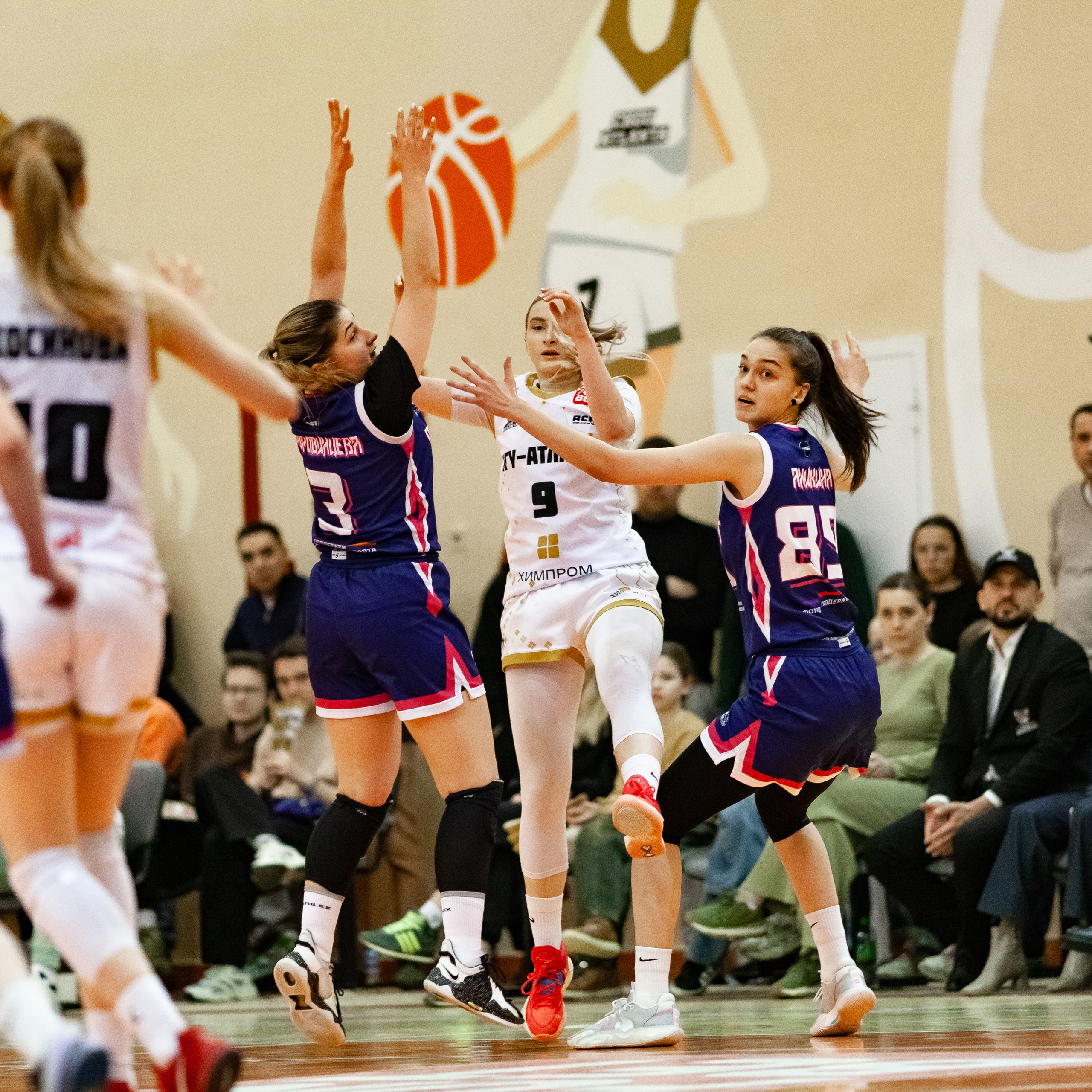 ЧГУ-Атланта — Металлург 3 игра. Фотография