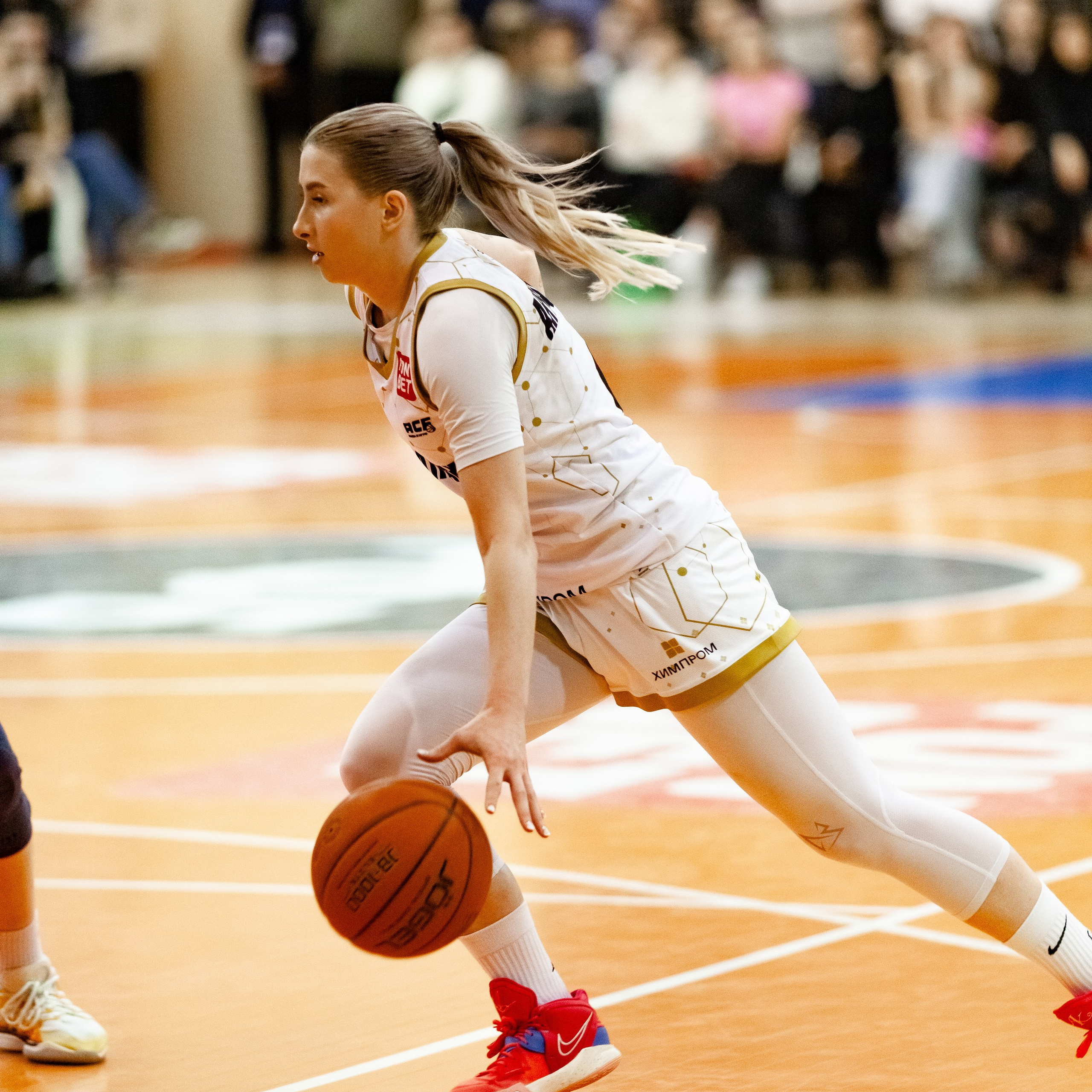 ЧГУ-Атланта — Металлург 3 игра. Фотография