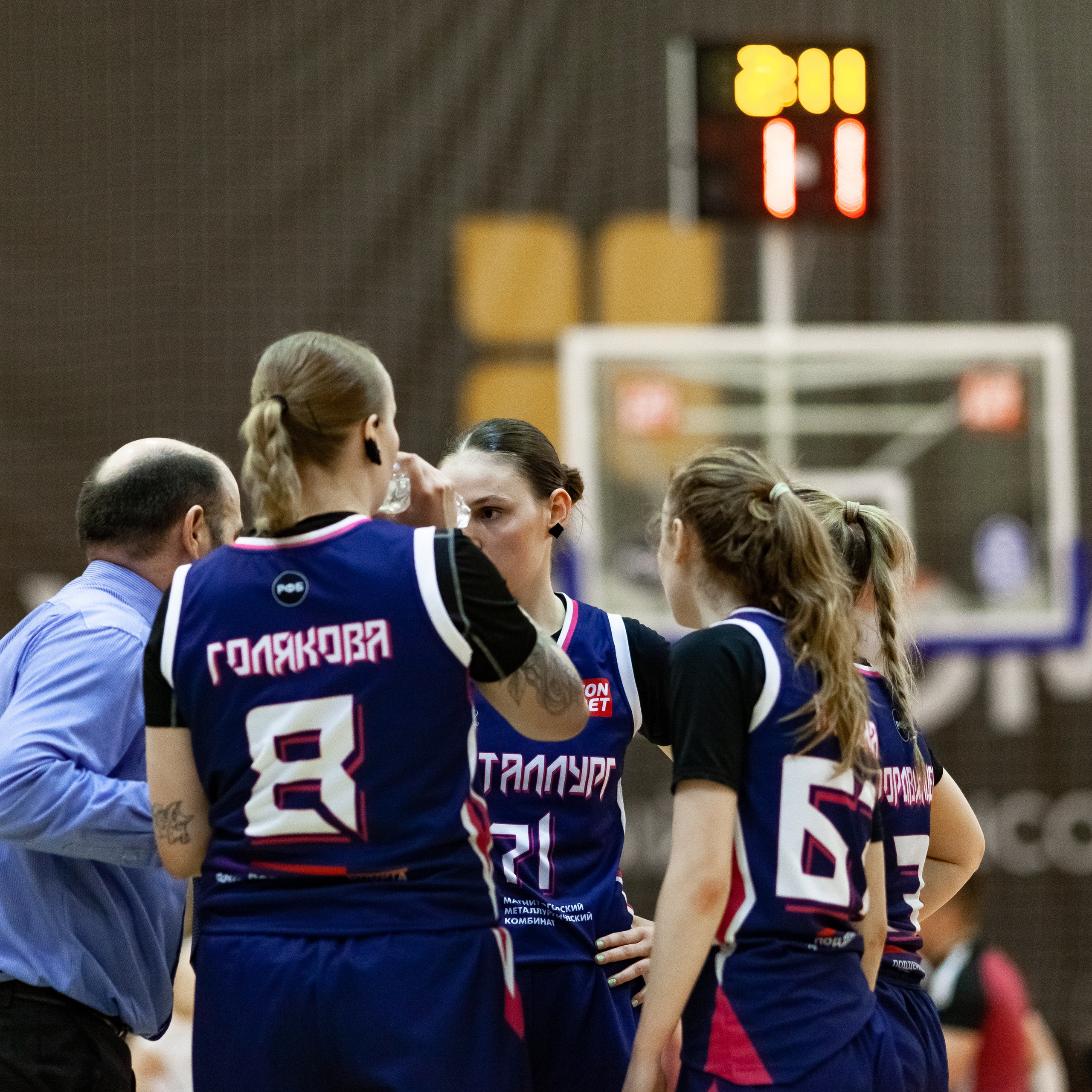 ЧГУ-Атланта — Металлург 3 игра. Фотография