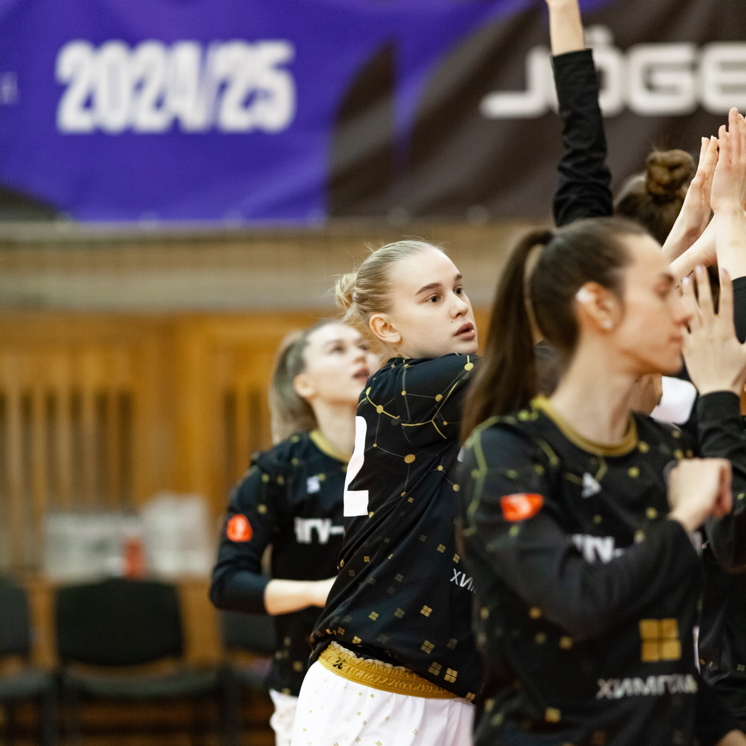 ЧГУ-Атланта — Металлург 3 игра. Фотография