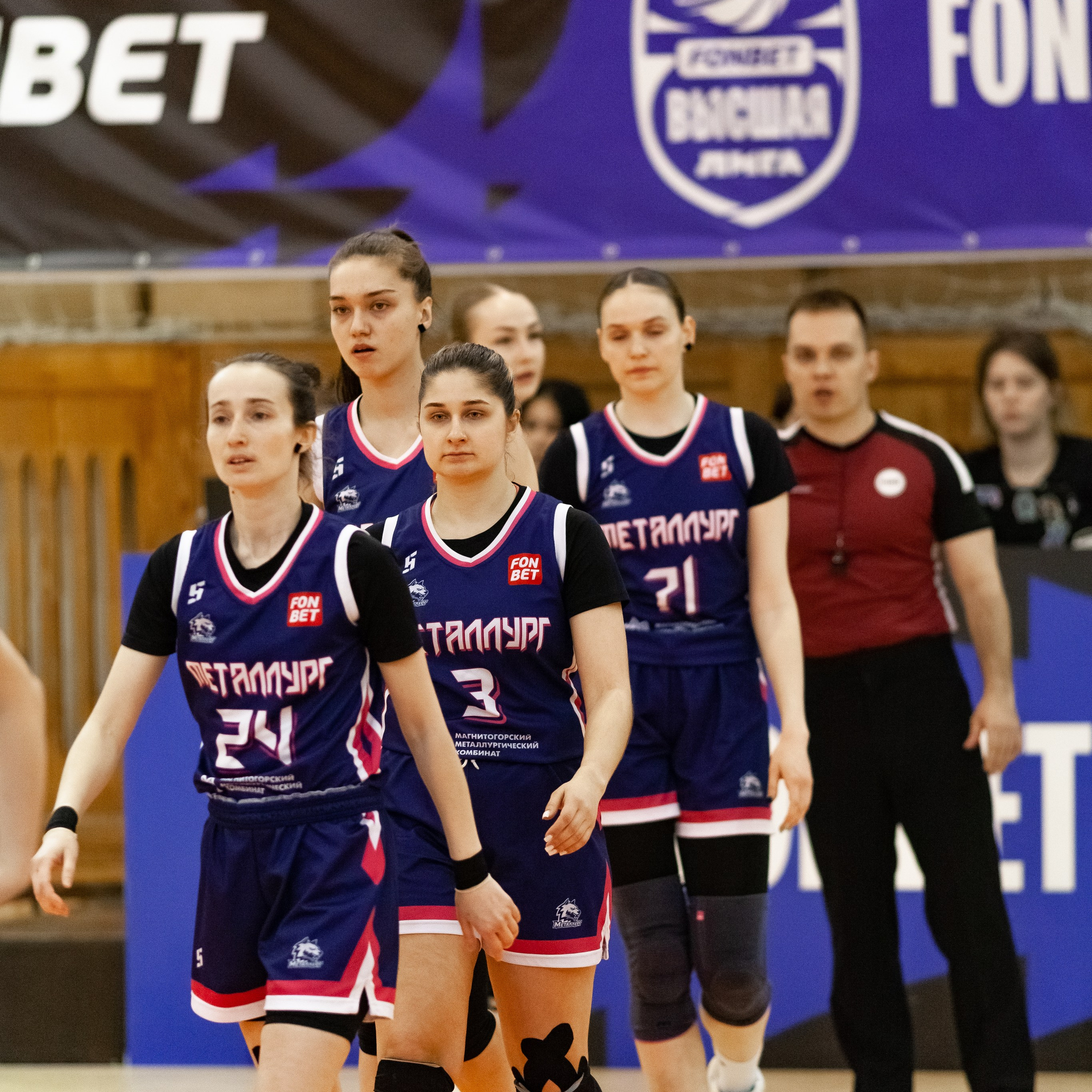 ЧГУ-Атланта — Металлург 3 игра. Фотография