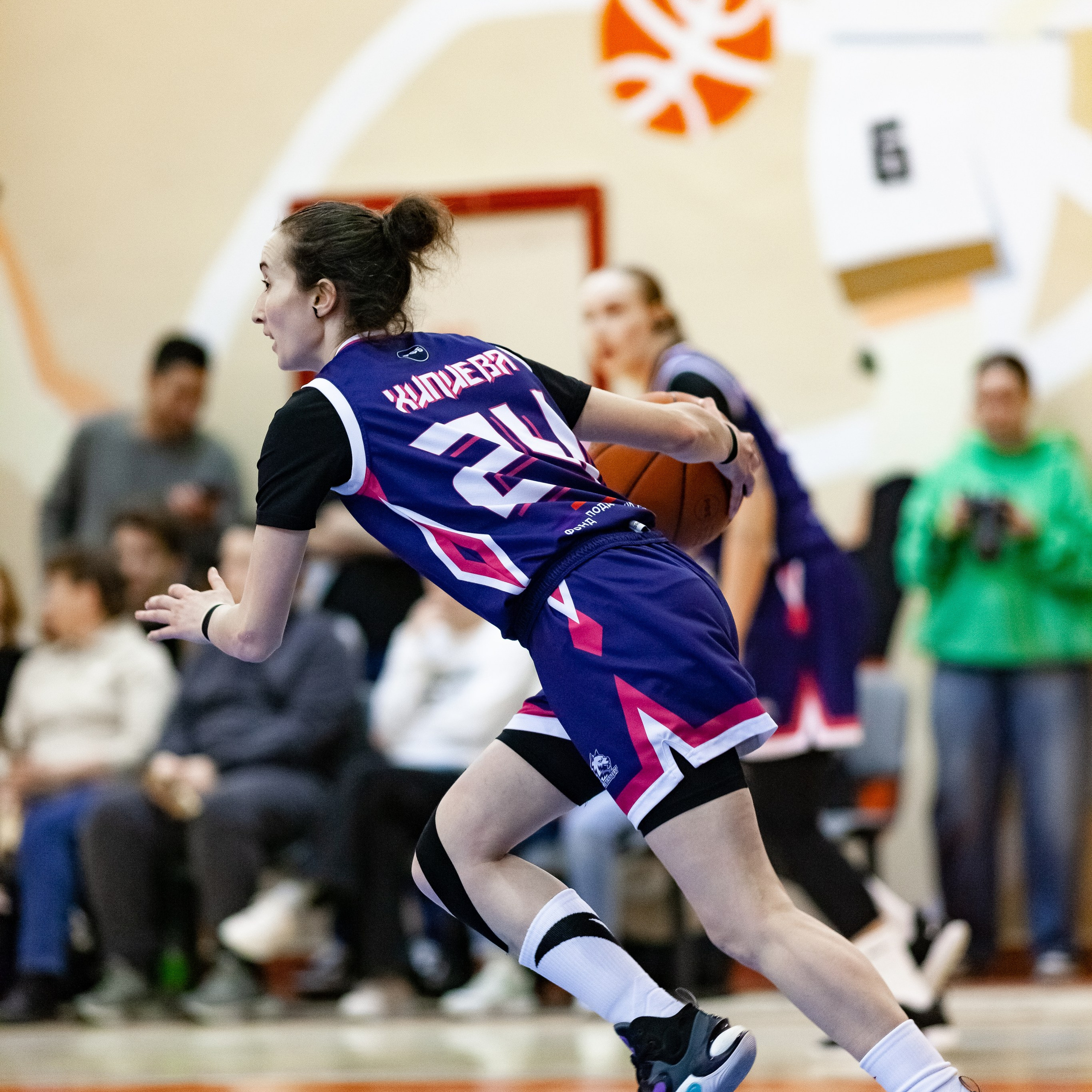 ЧГУ-Атланта — Металлург 3 игра. Фотография