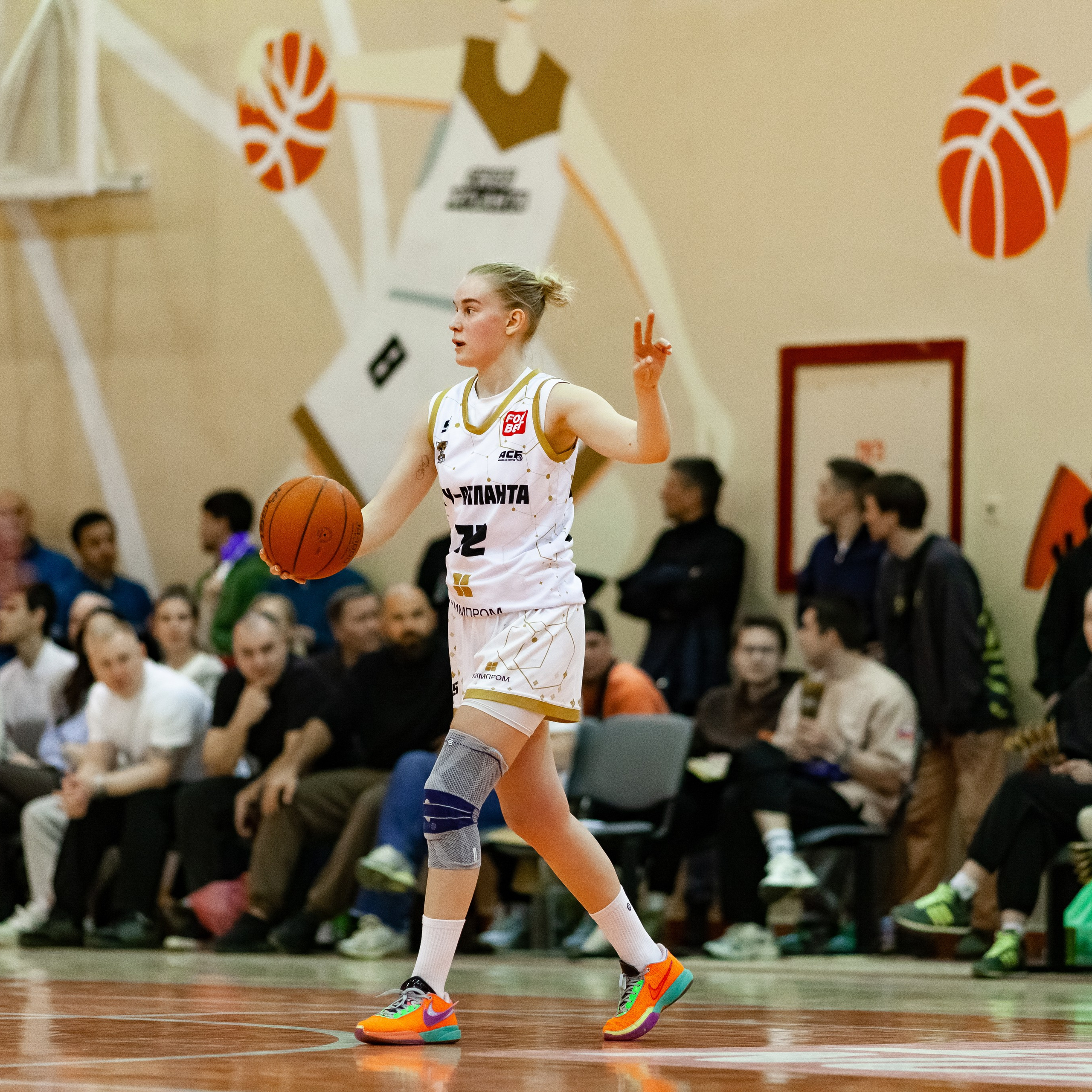 ЧГУ-Атланта — Металлург 3 игра. Фотография