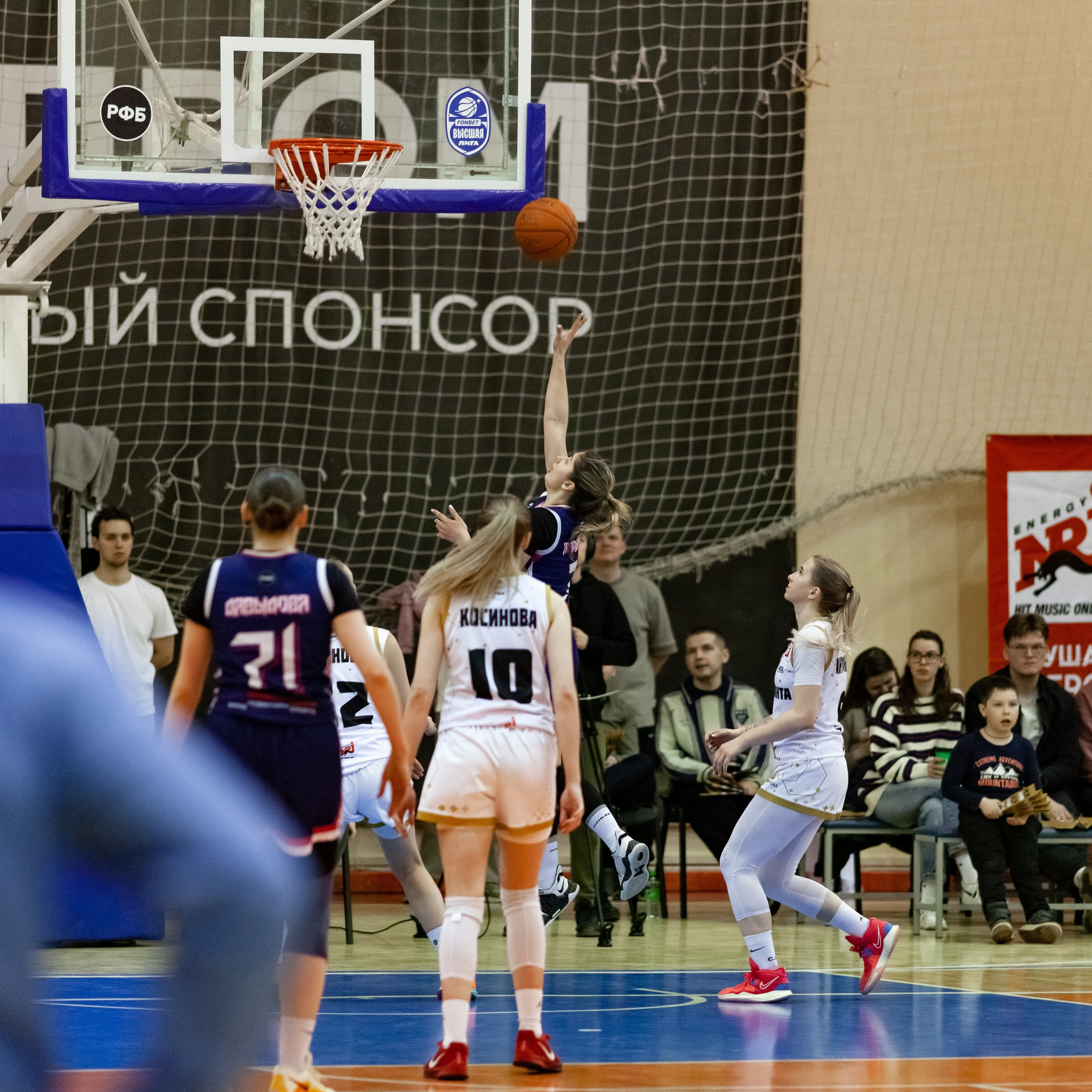 ЧГУ-Атланта — Металлург 3 игра. Фотография