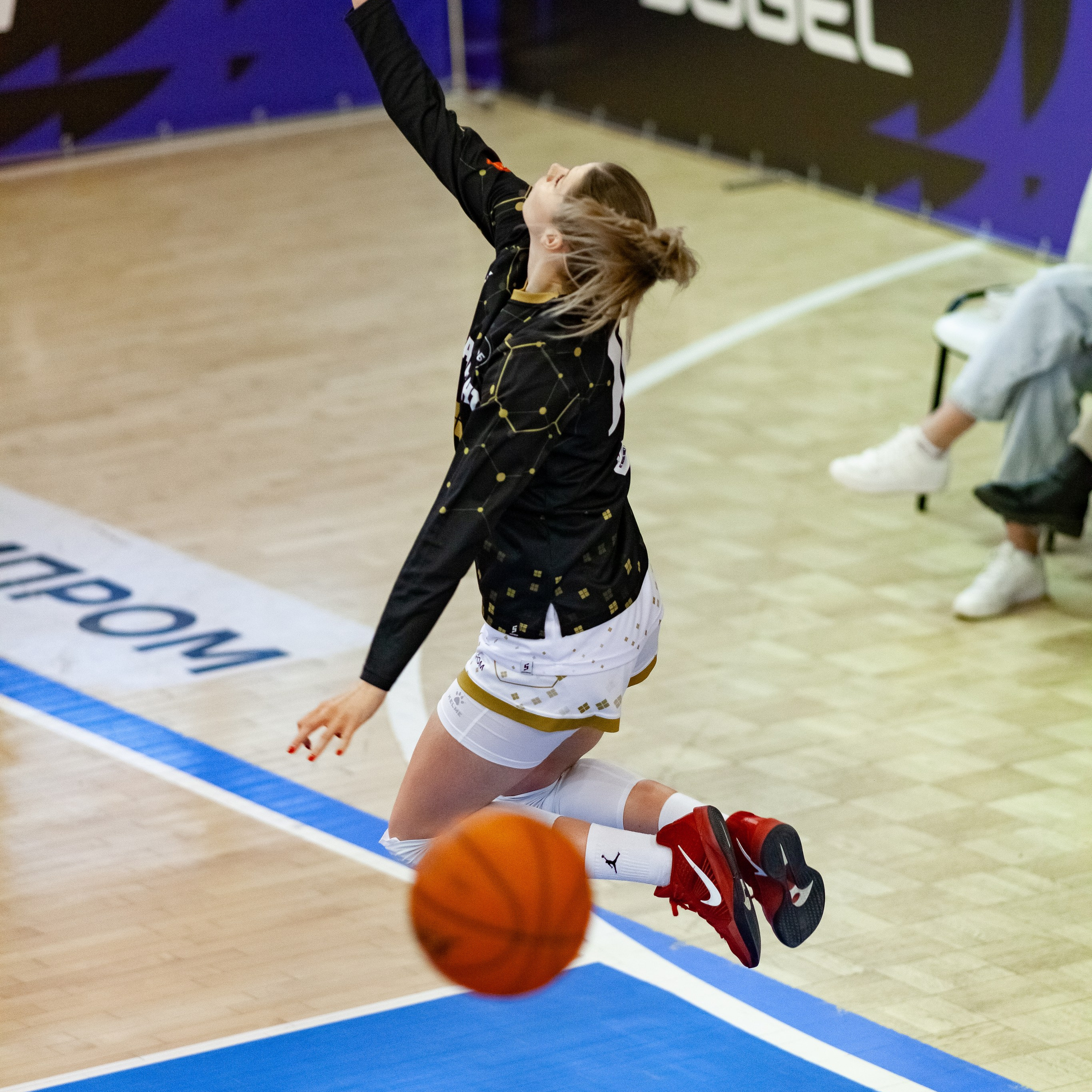 ЧГУ-Атланта — Металлург 3 игра. Фотография