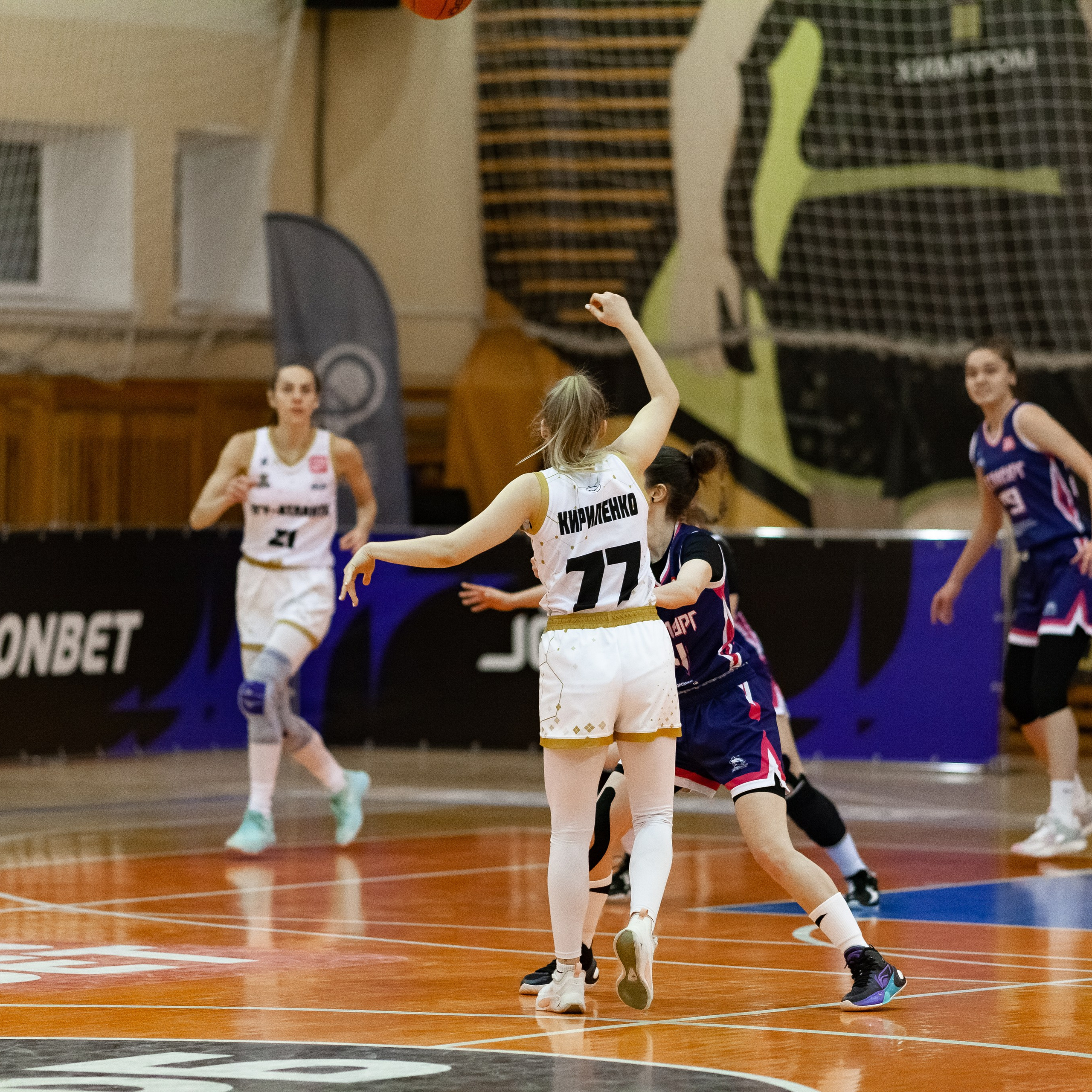 ЧГУ-Атланта — Металлург 3 игра. Фотография