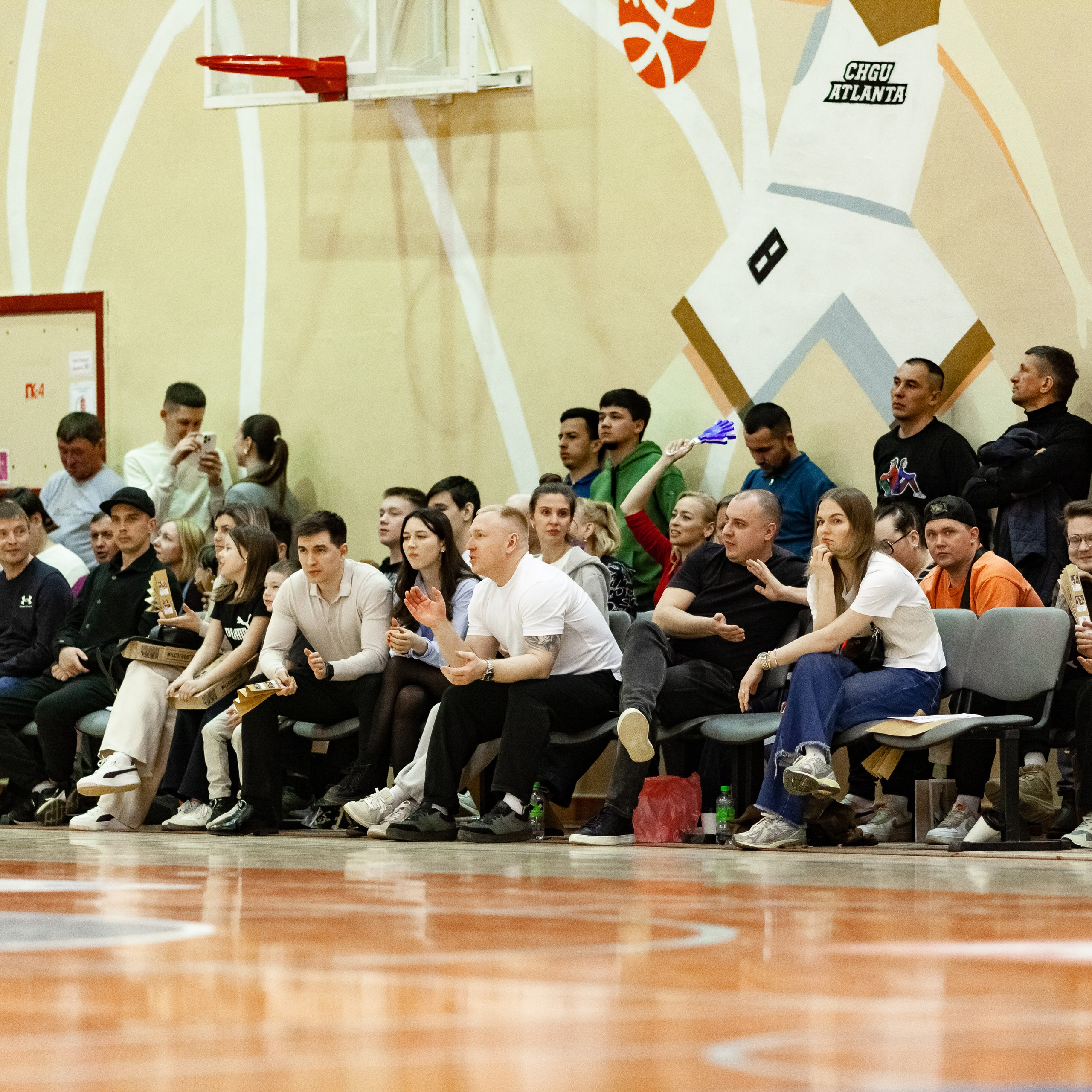 ЧГУ-Атланта — Металлург 3 игра. Фотография