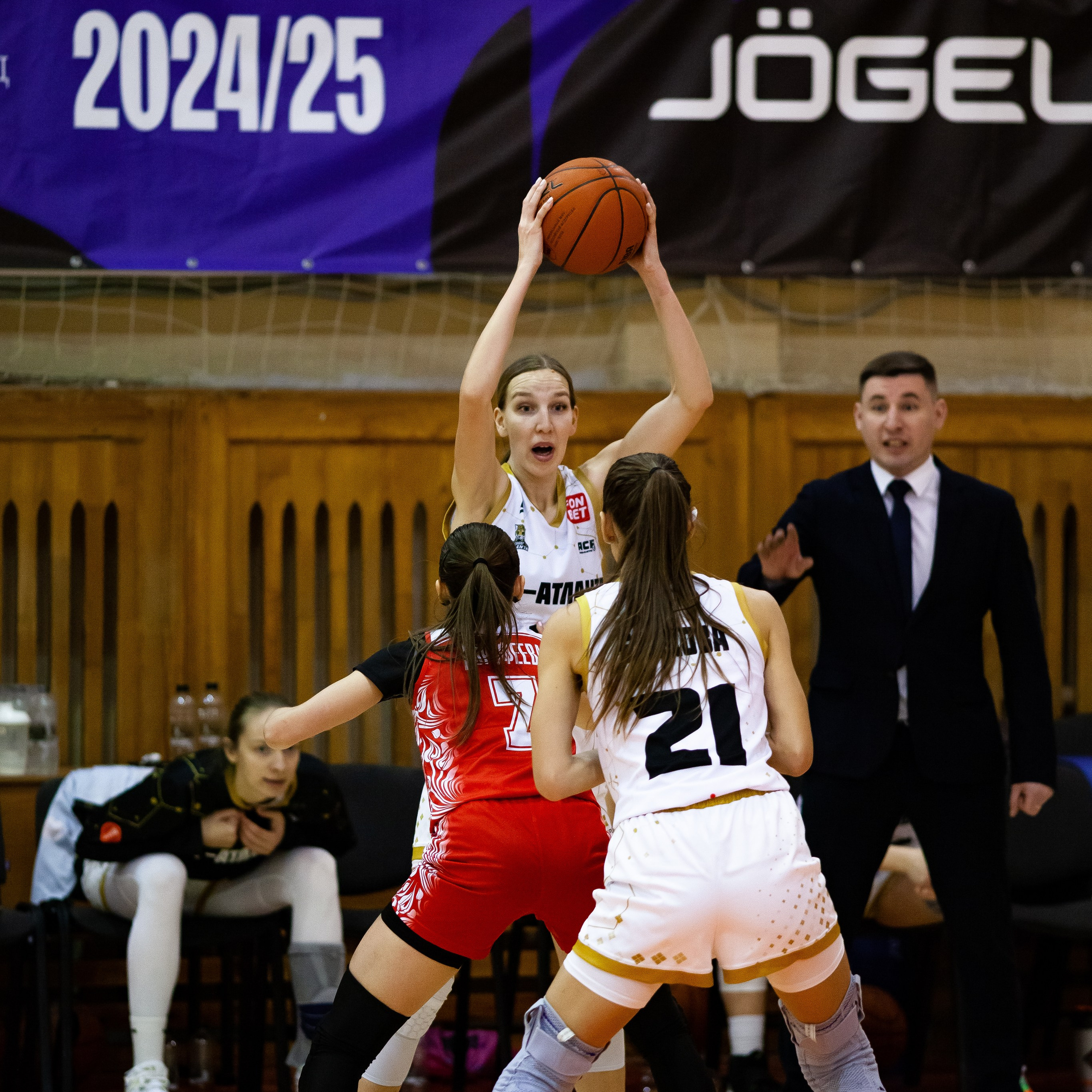 ЧГУ-Атланта — Юность 1 игра. Фотография