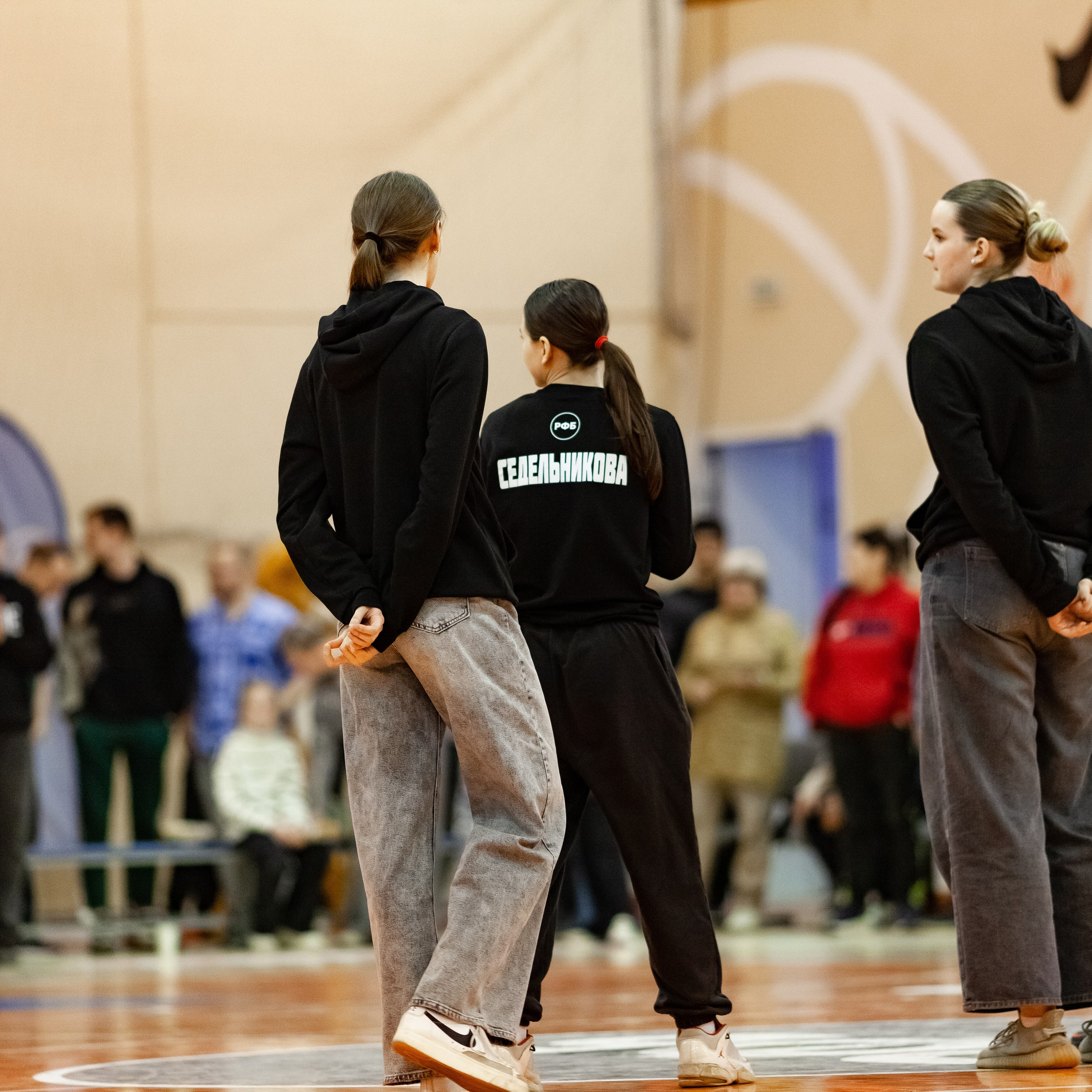 ЧГУ-Атланта — Металлург 3 игра. Фотография