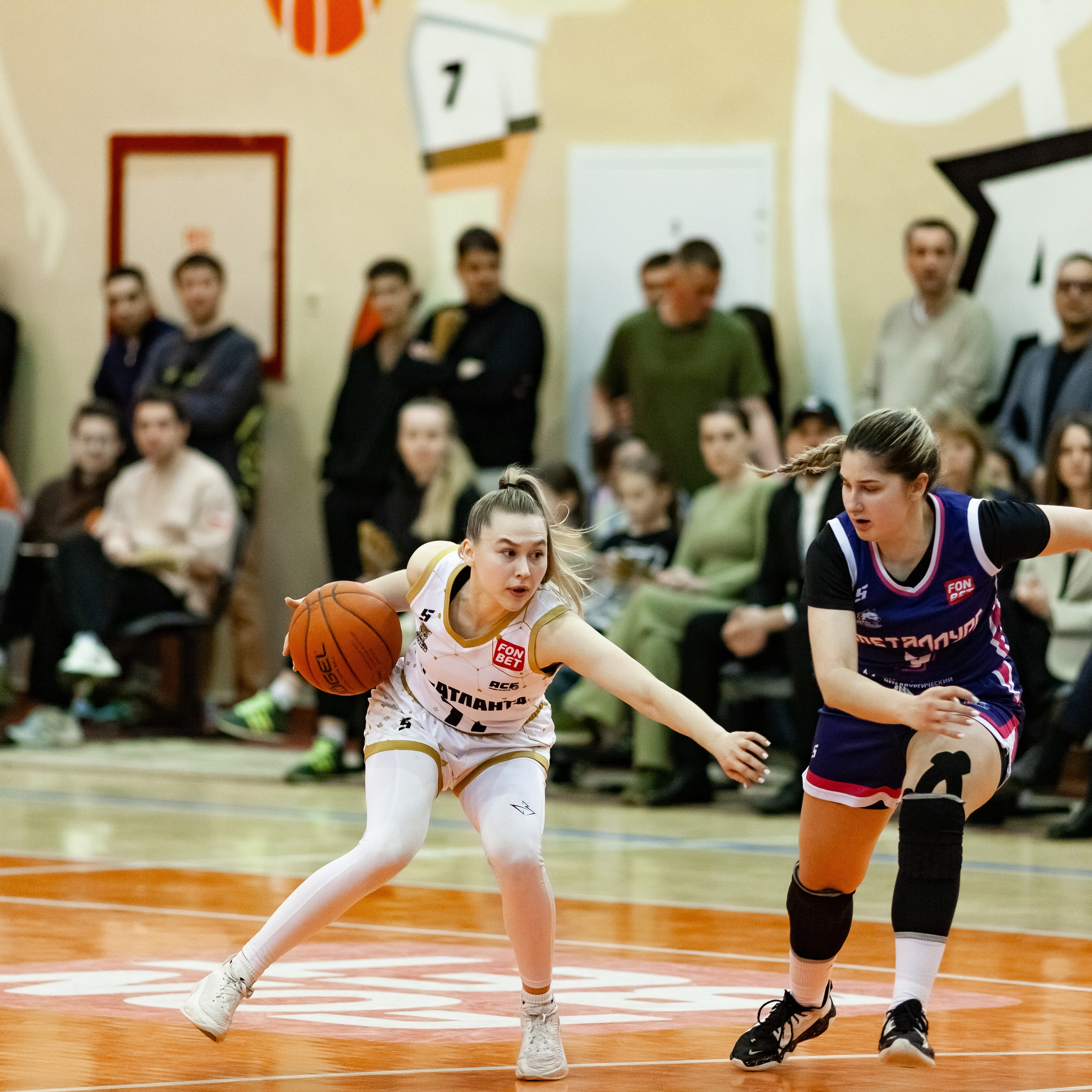 ЧГУ-Атланта — Металлург 3 игра. Фотография