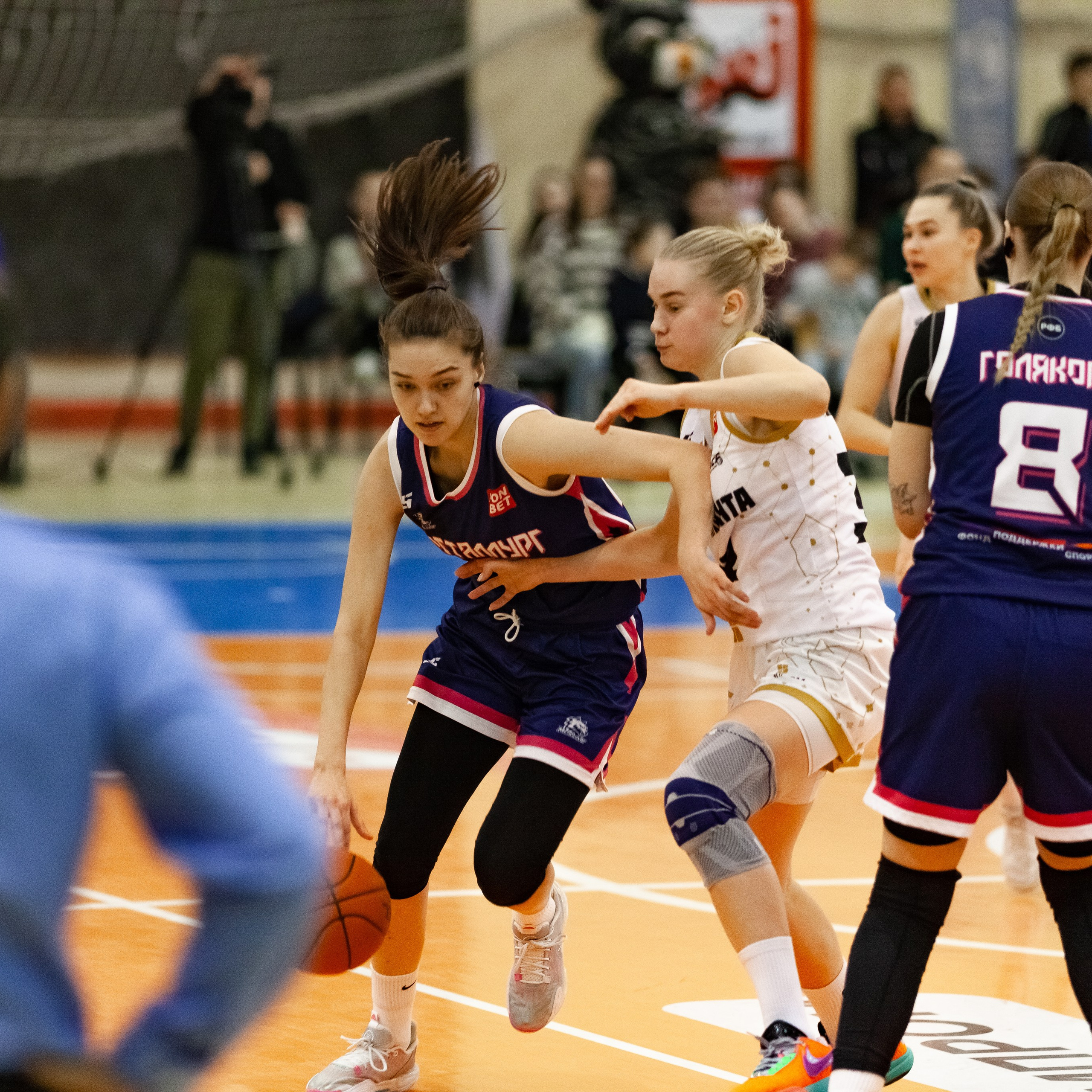 ЧГУ-Атланта — Металлург 3 игра. Фотография