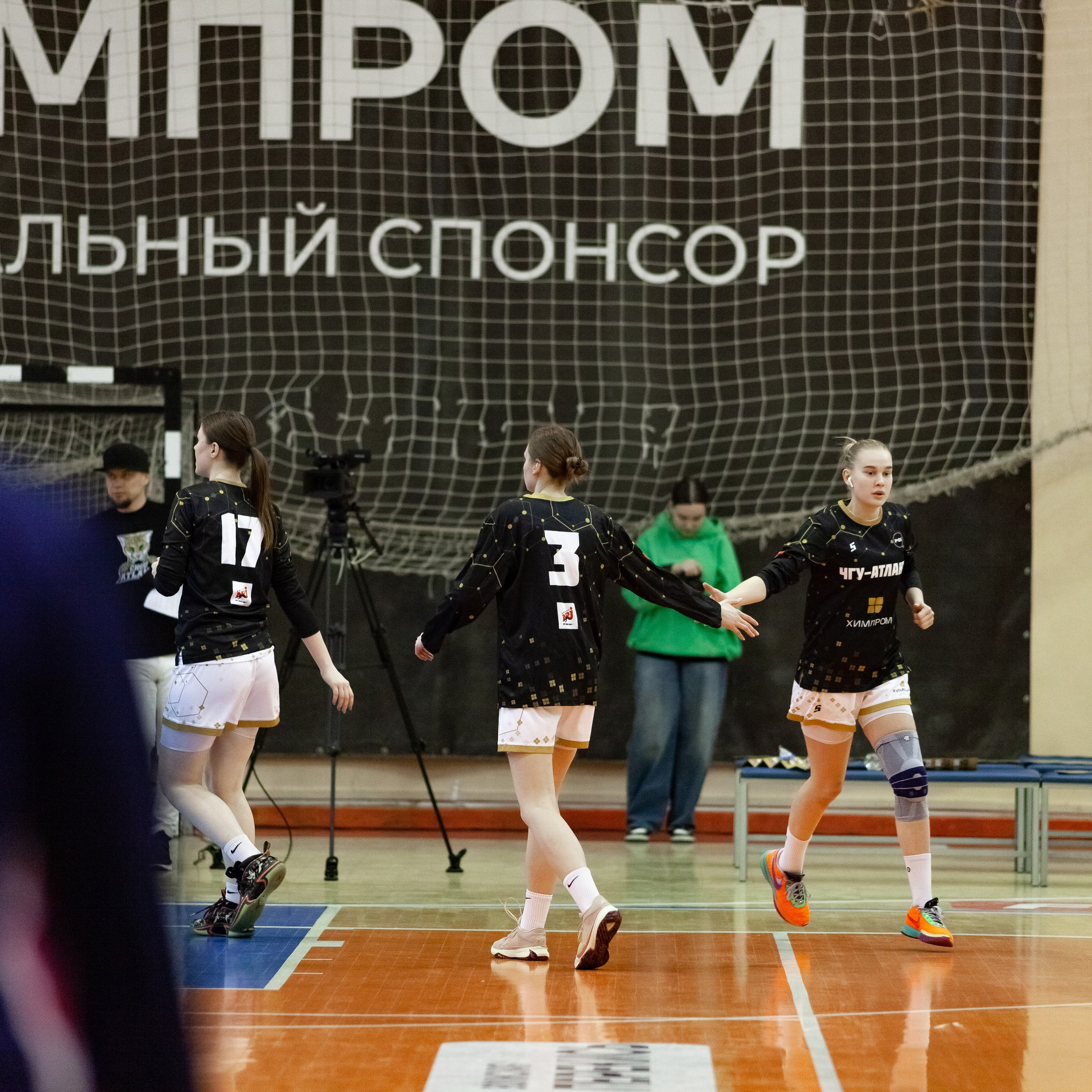 ЧГУ-Атланта — Металлург 3 игра. Фотография