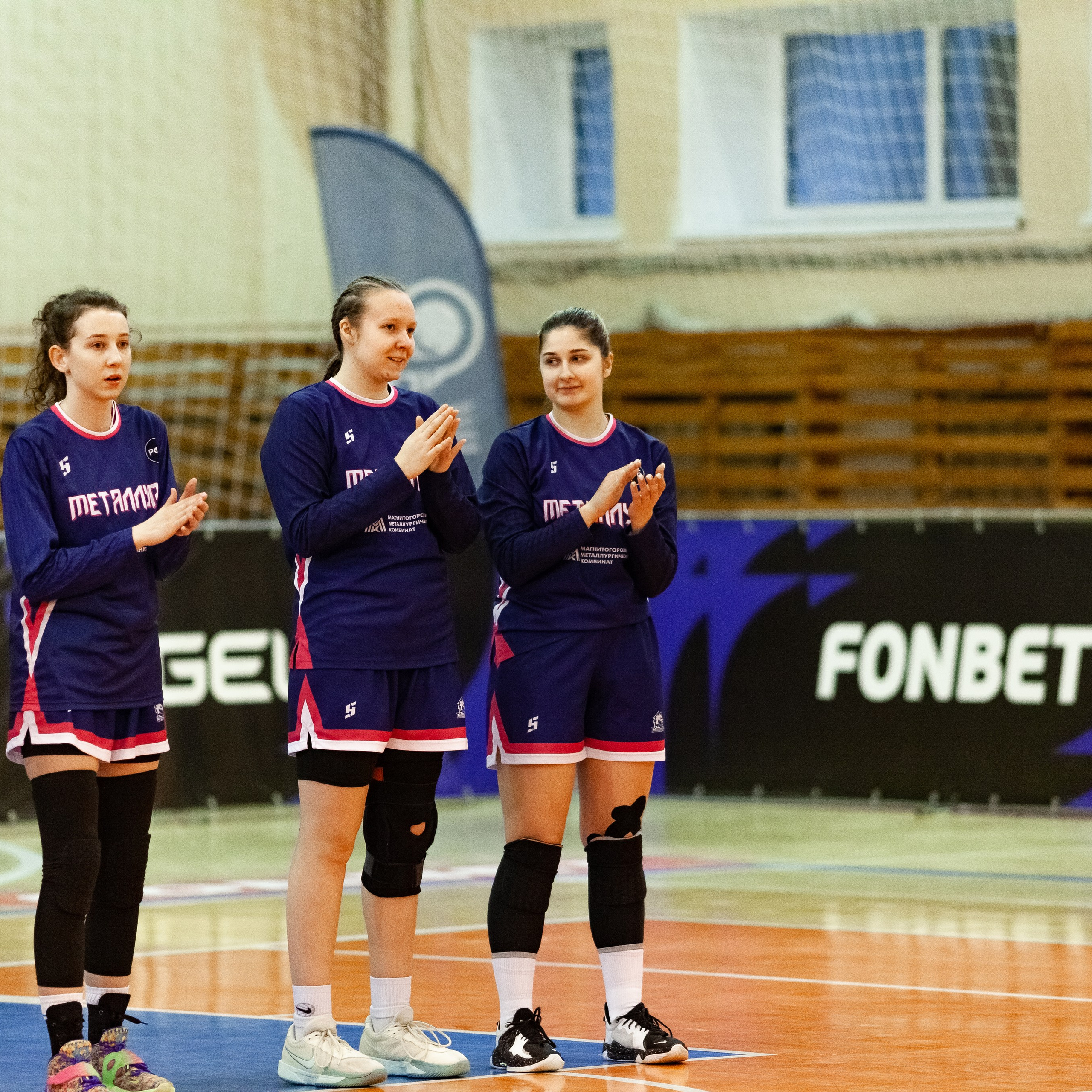 ЧГУ-Атланта — Металлург 3 игра. Фотография