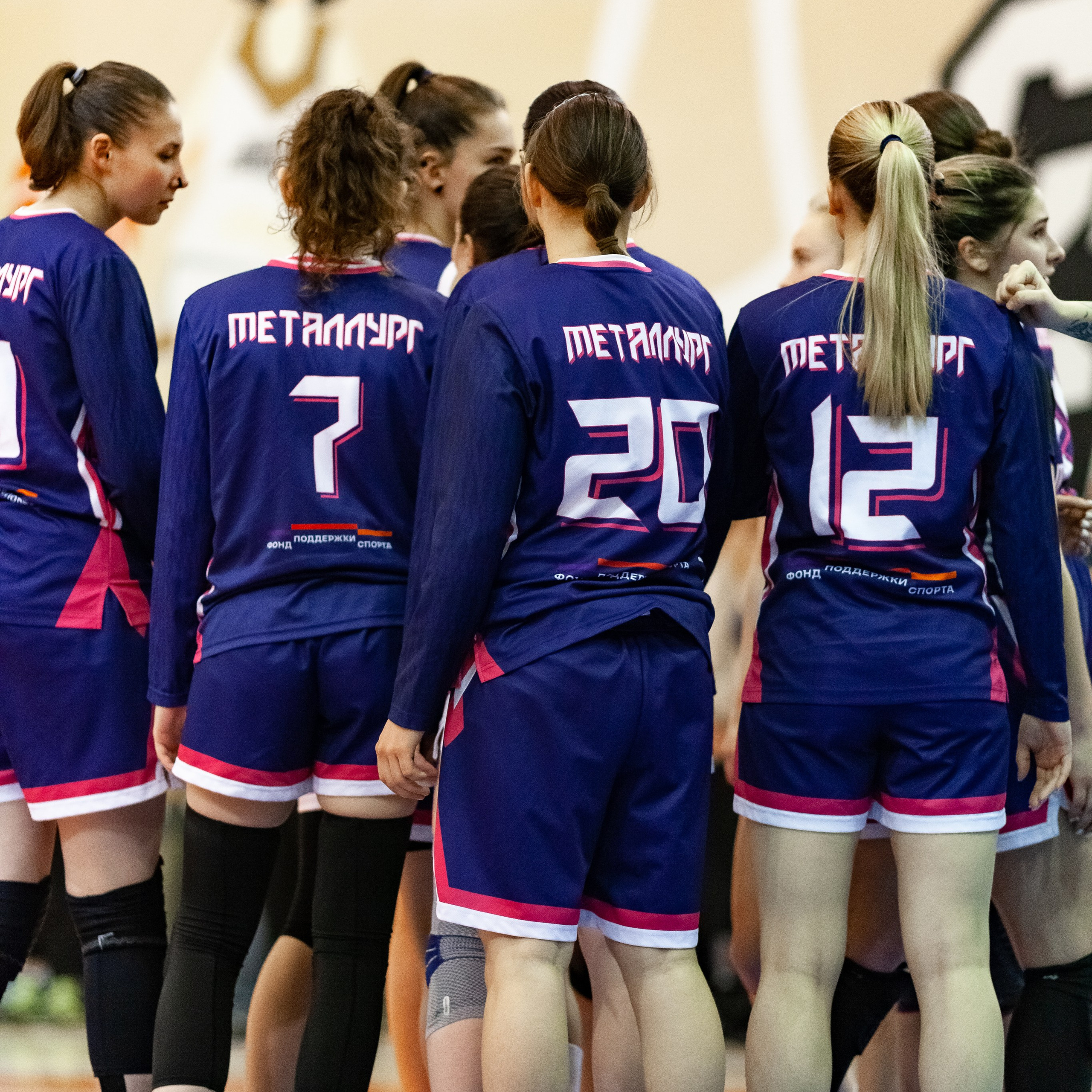 ЧГУ-Атланта — Металлург 3 игра. Фотография