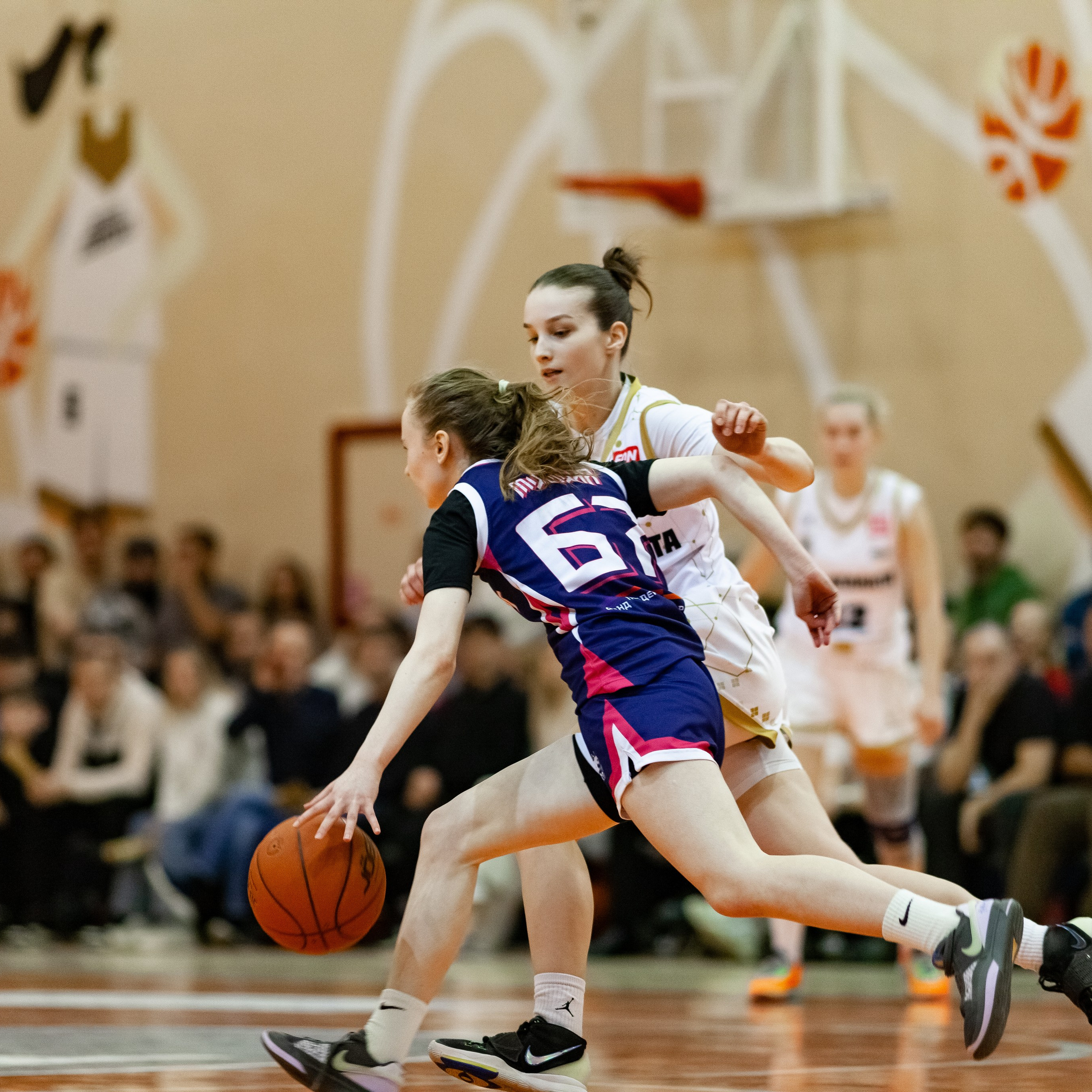 ЧГУ-Атланта — Металлург 3 игра. Фотография