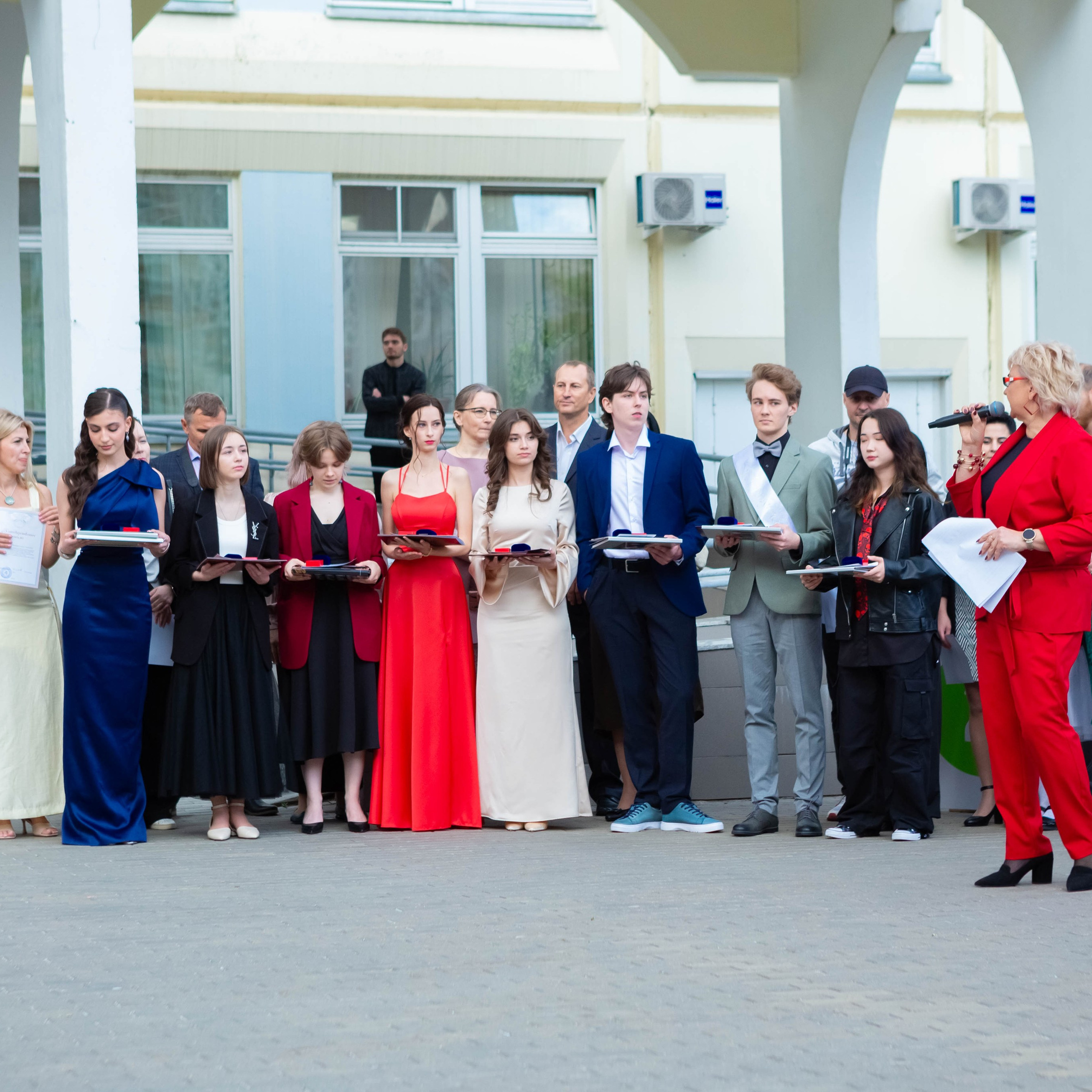 Выпускной Школа 2051