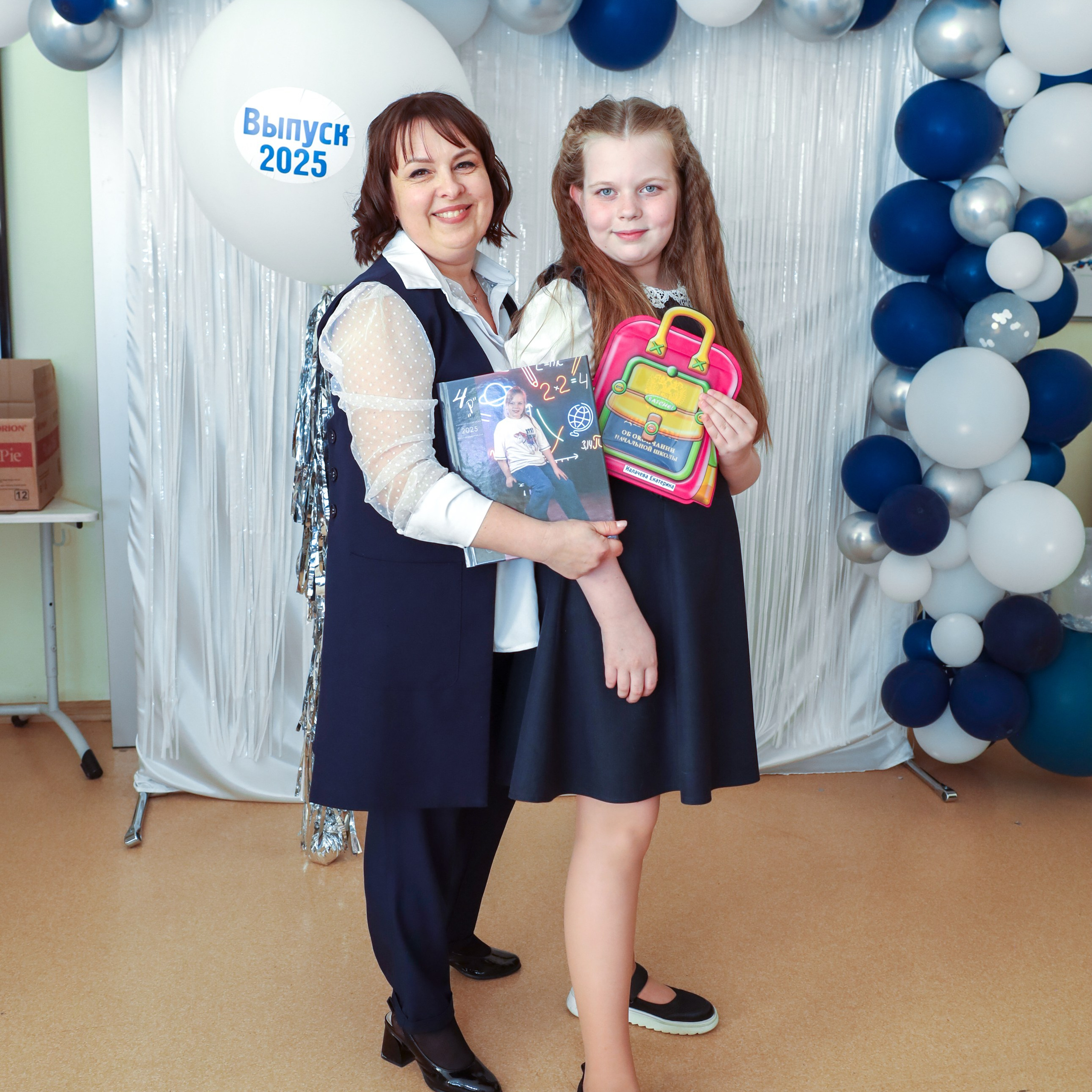 Отзывы о компании Фотобук. Выпускные альбомы в Тюмени для школ, садов, вузов спортивных секций