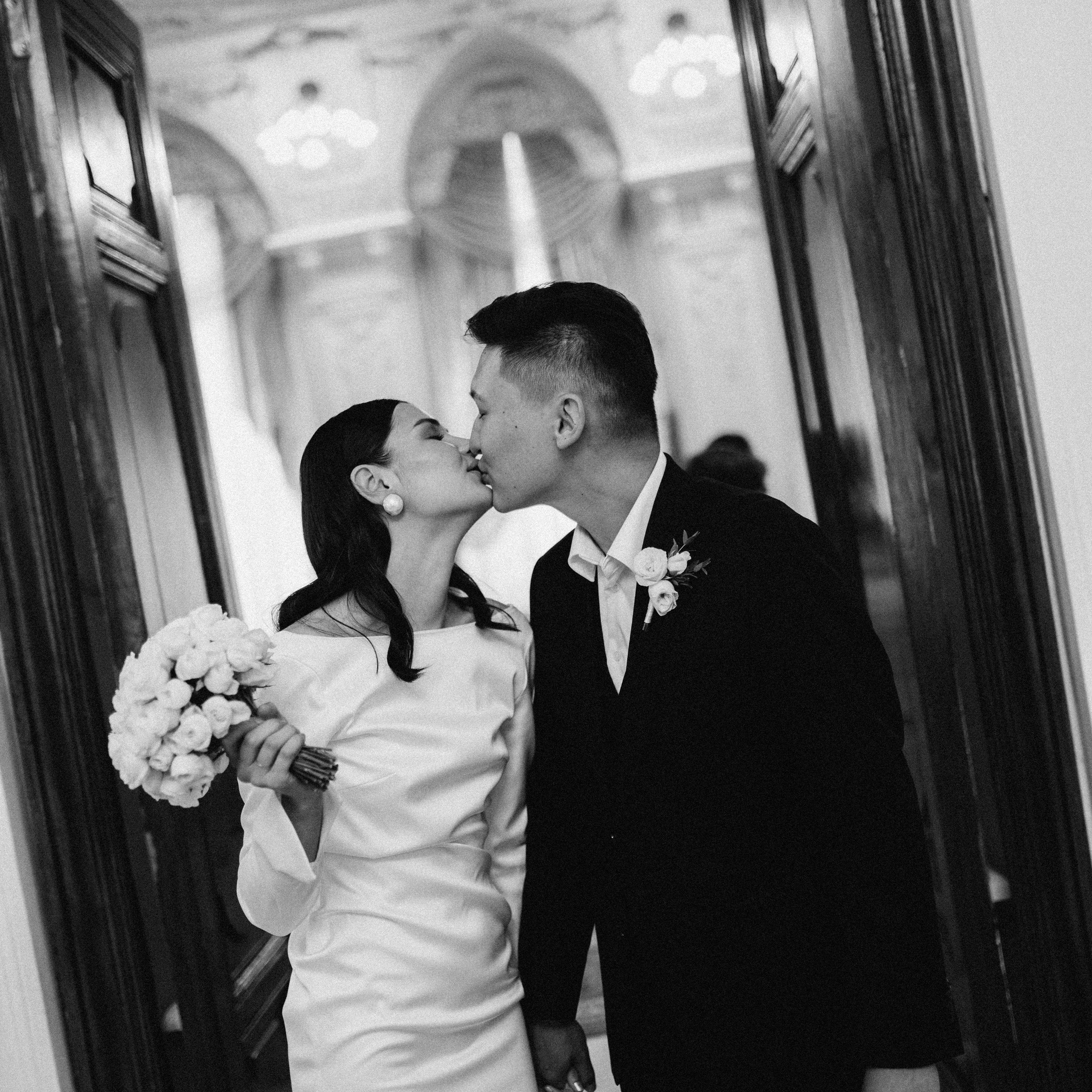 Любить, ценить и жить.