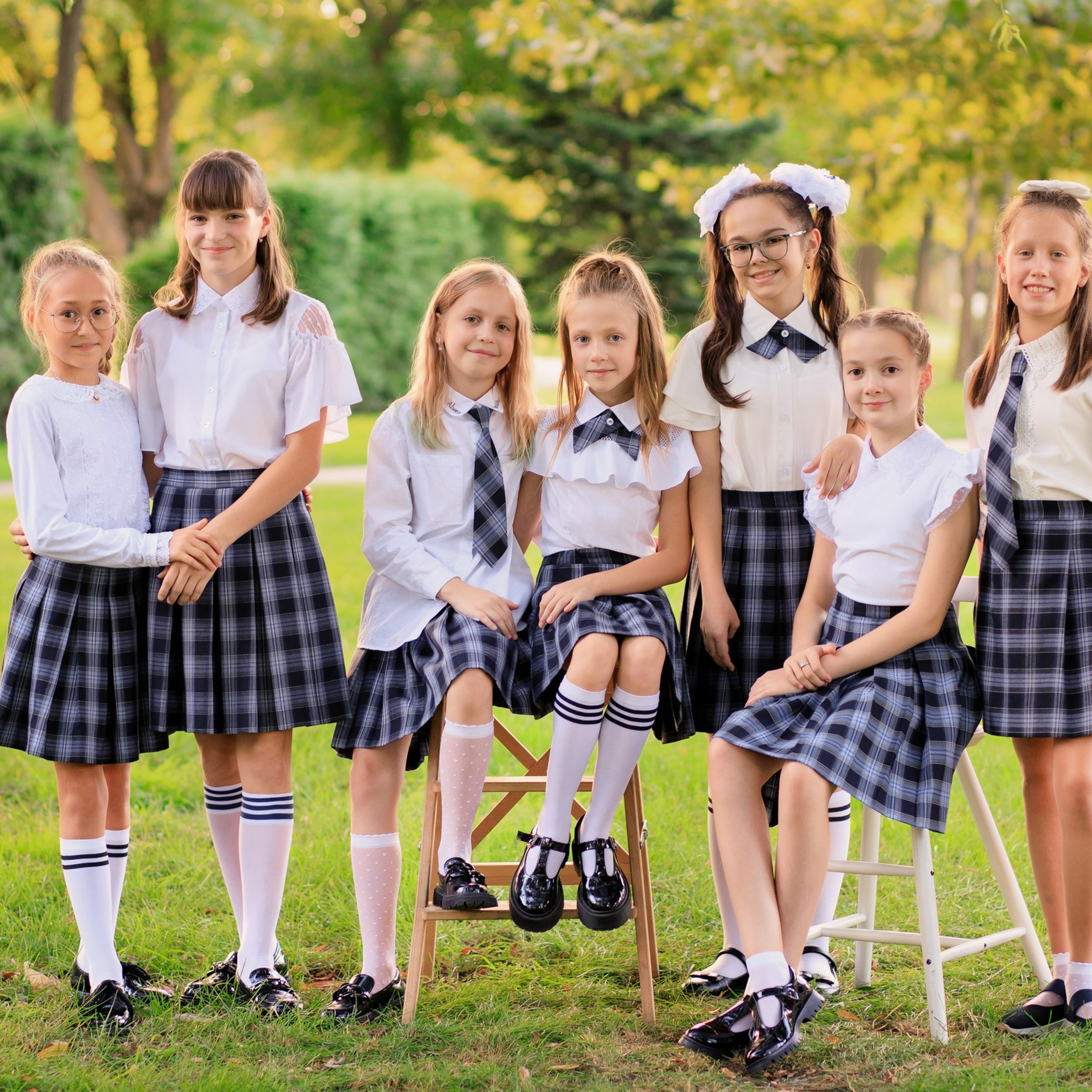 Выпускные альбомы для 4 класса в Краснодаре — съёмка и дизайн фотокниг. Выпускные альбомы для школ и детских садов в Краснодаре — фотосъёмка и фотокниги для выпускников