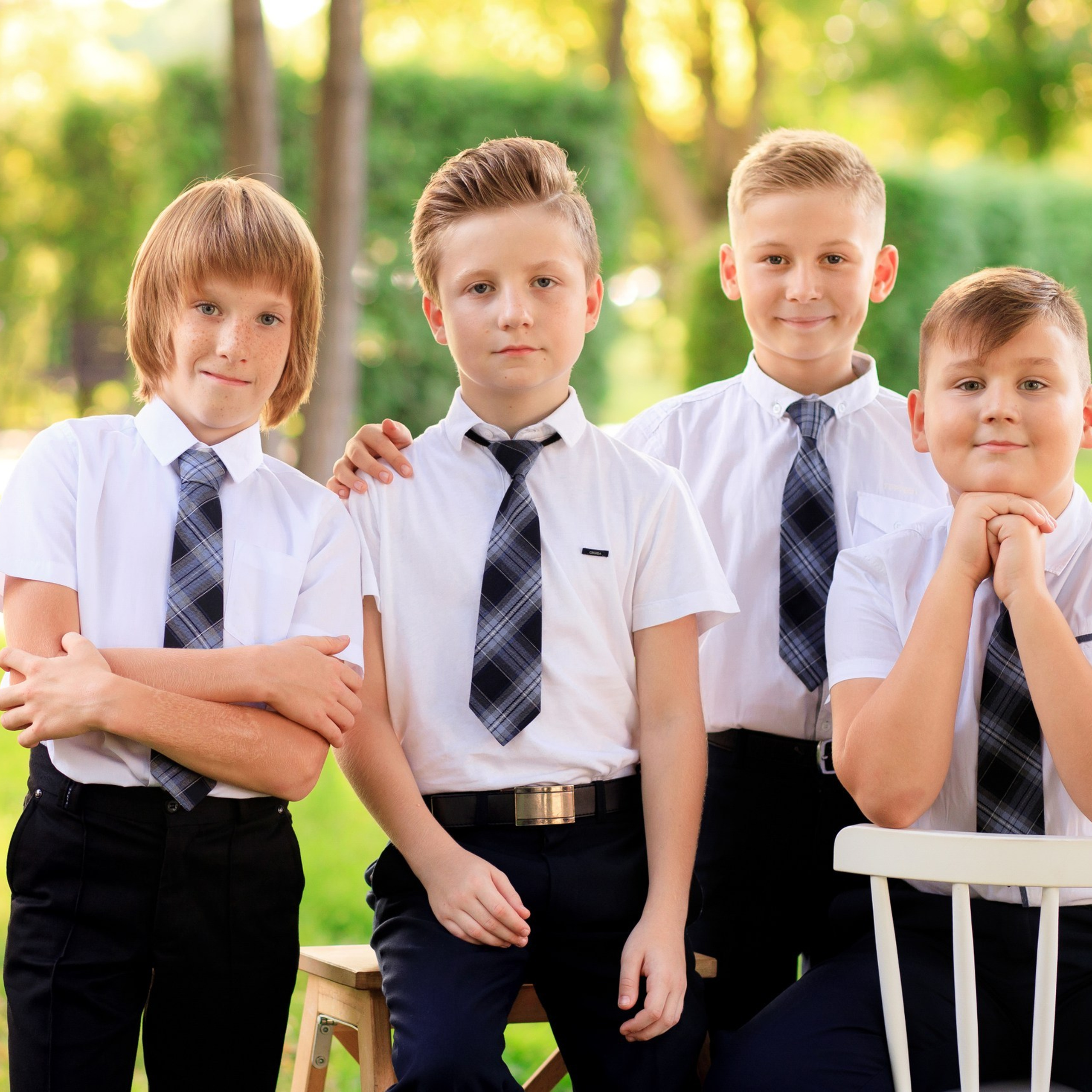 Выпускные альбомы для 4 класса в Краснодаре — съёмка и дизайн фотокниг. Выпускные альбомы для школ и детских садов в Краснодаре — фотосъёмка и фотокниги для выпускников