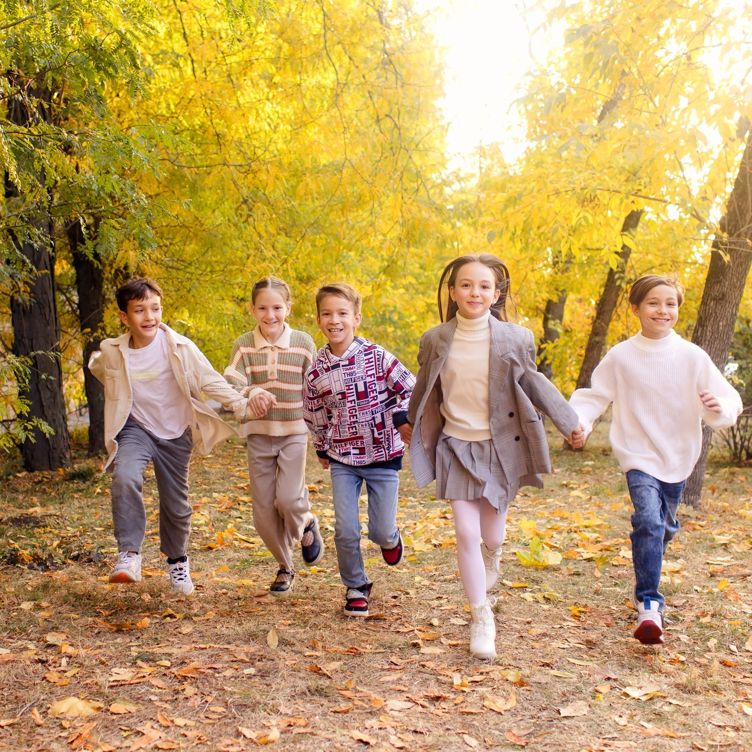 Выпускные альбомы для 4 класса в Краснодаре — съёмка и дизайн фотокниг. Выпускные альбомы для школ и детских садов в Краснодаре — фотосъёмка и фотокниги для выпускников