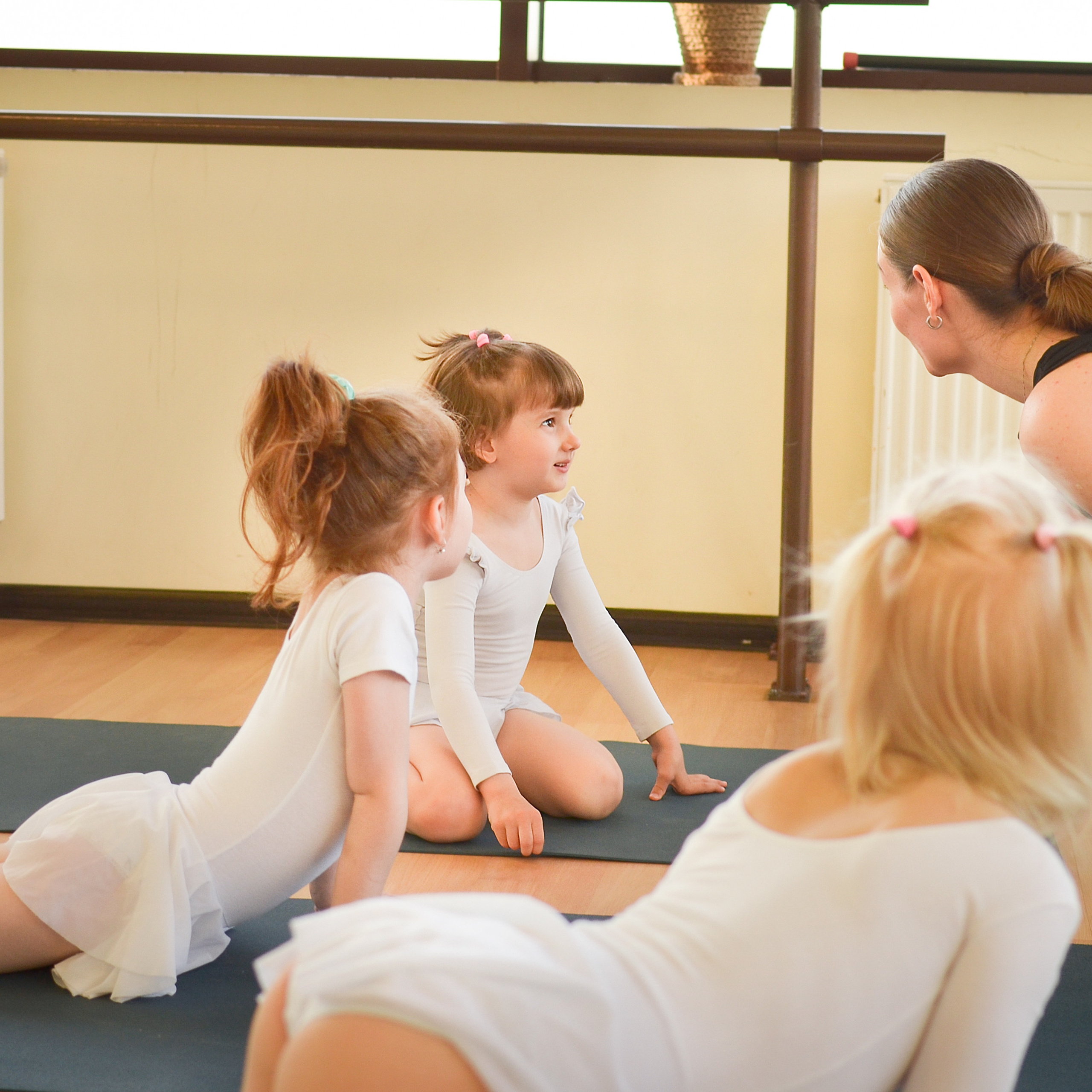 Танцевальная студия. Семейный фотограф Нагорная Кристина