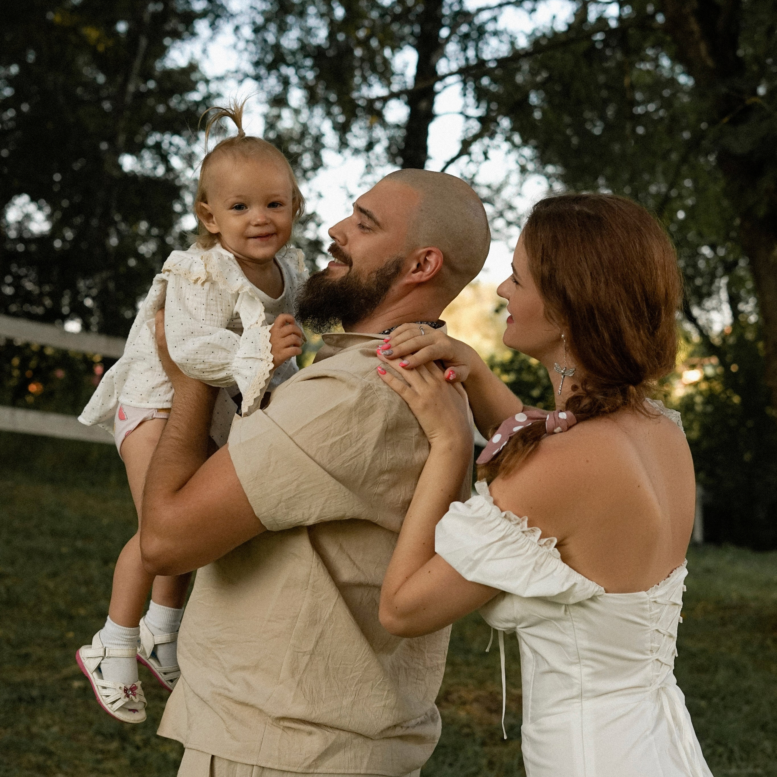 Полина и семья